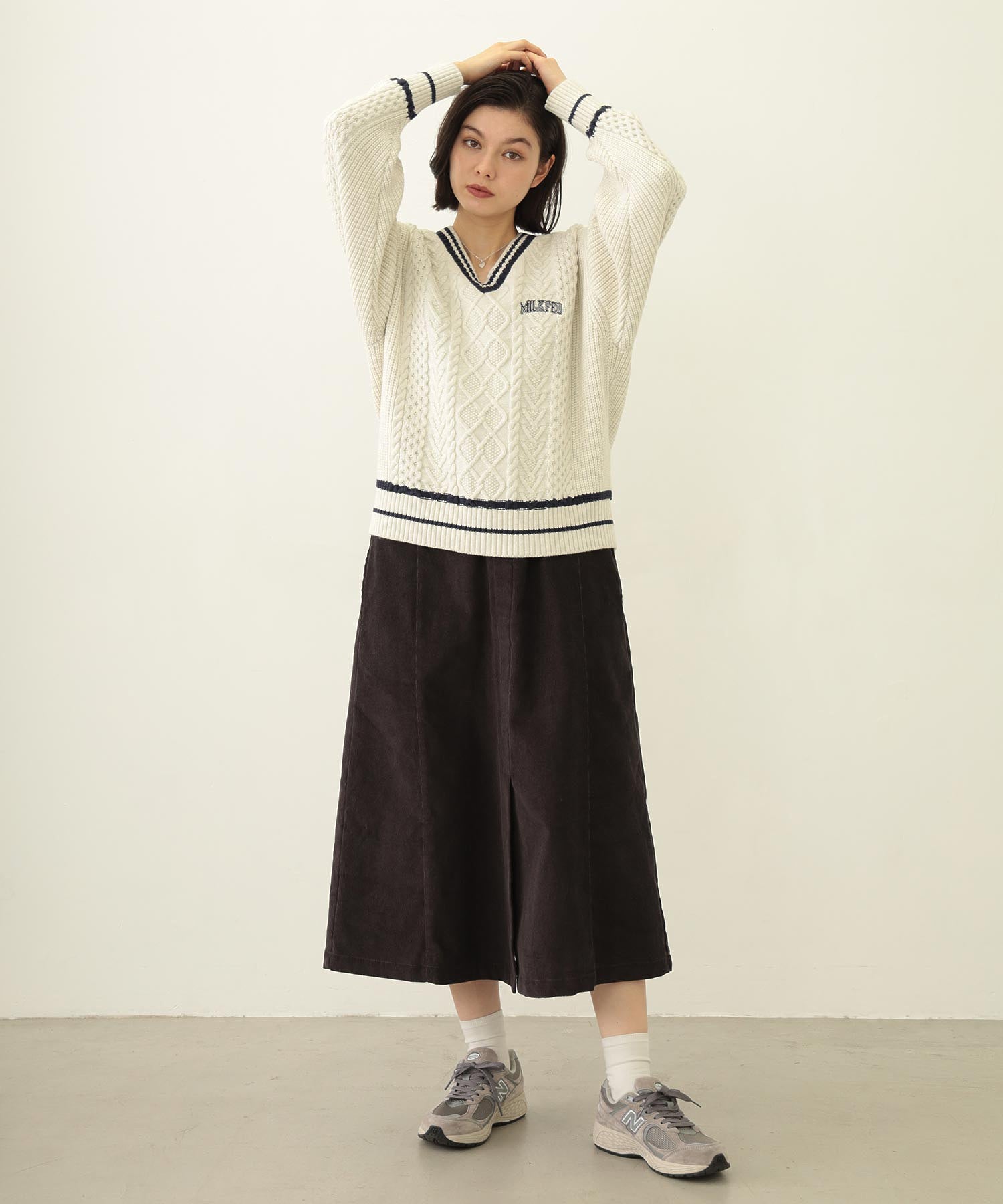 MILKFED. PATCH V-NECK KNIT