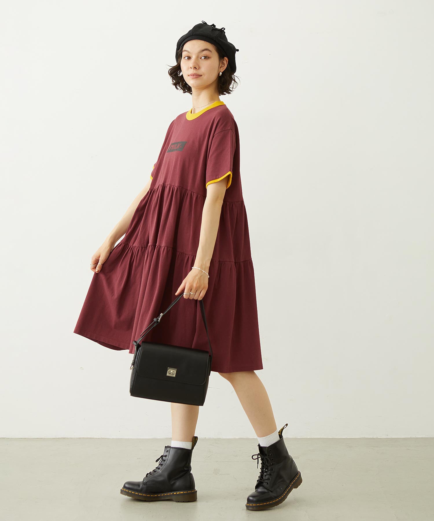 TRAPEZOID SHOULDER BAG