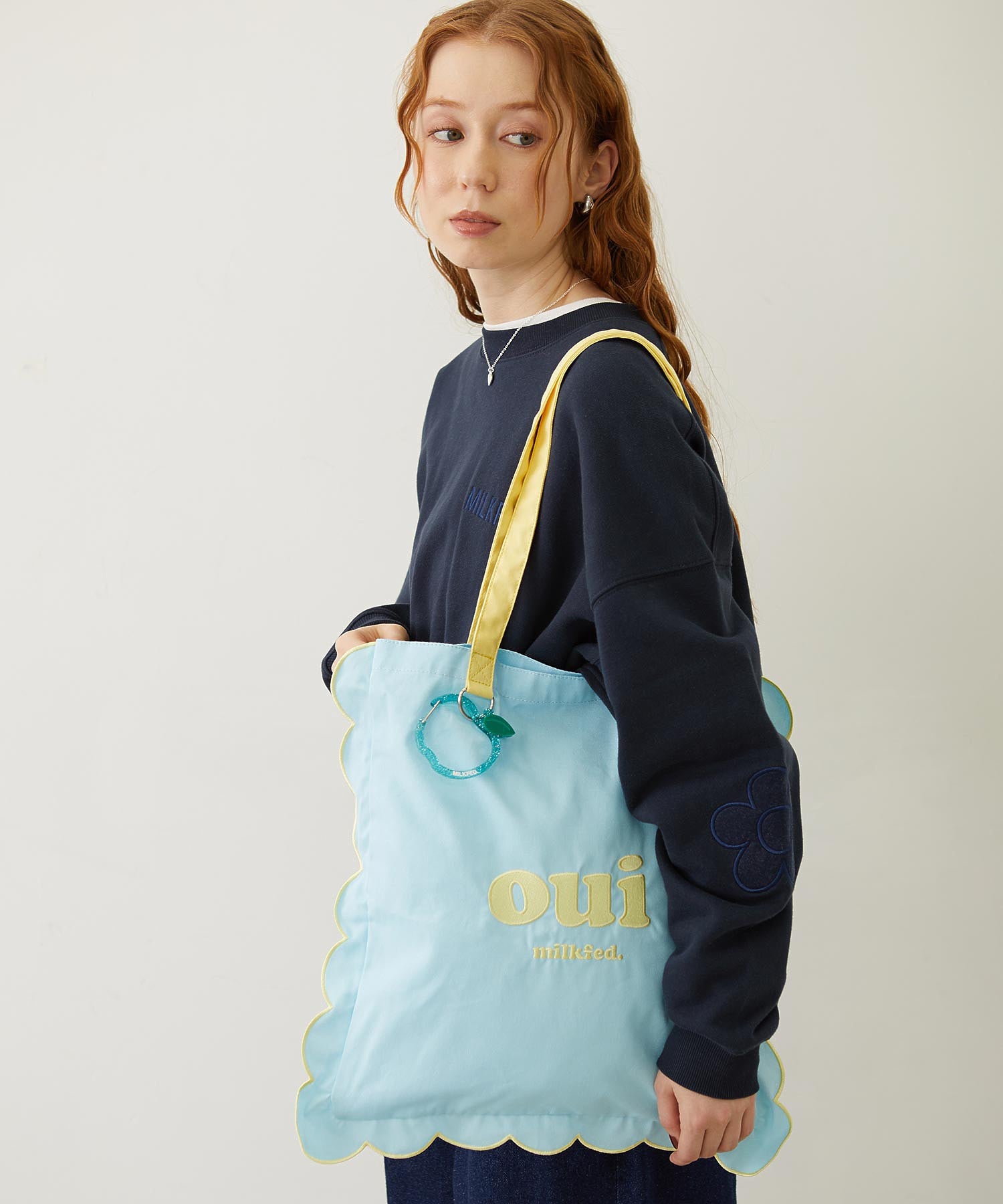 RUFFLE TOTE BAG