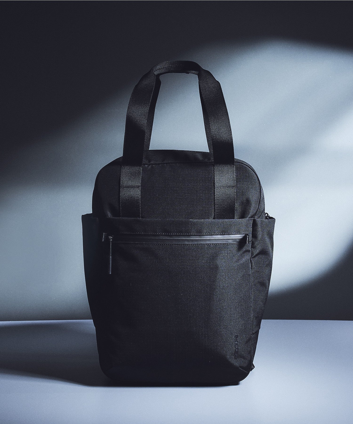 INCO300716-BLK Incase Transfer 2-Way Tote