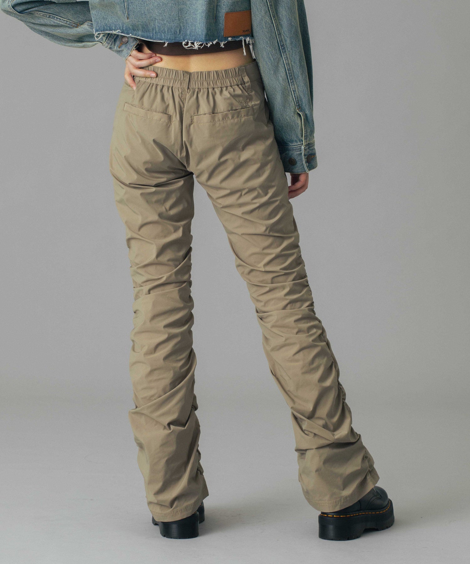 SHIRRING FLARE PANTS