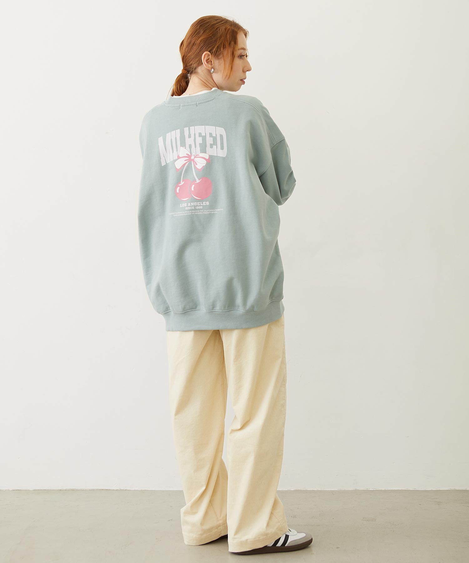 RIBBON AND CHERRY SWEAT TOP