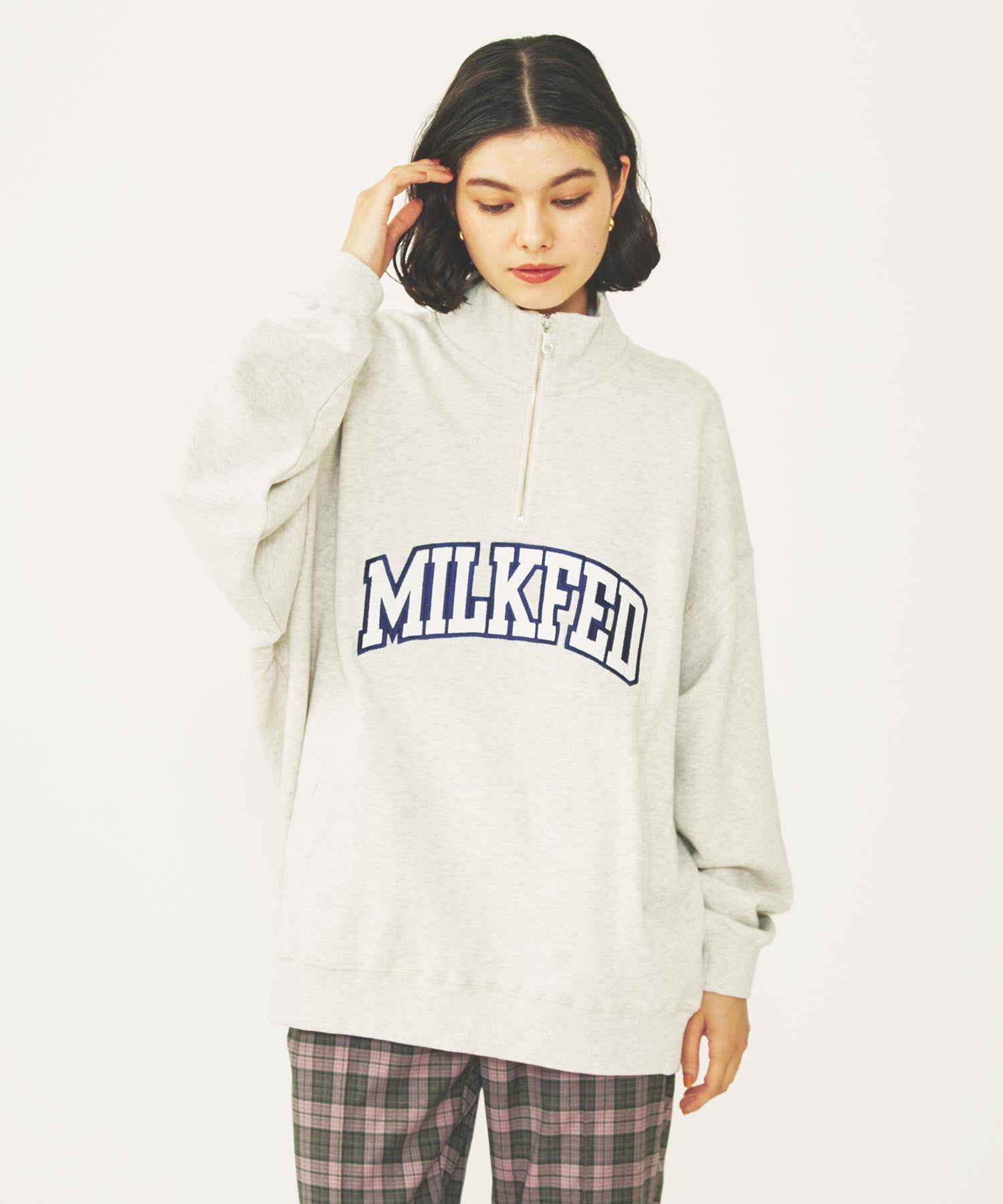 COLLEGE LOGO HALF ZIP TOP