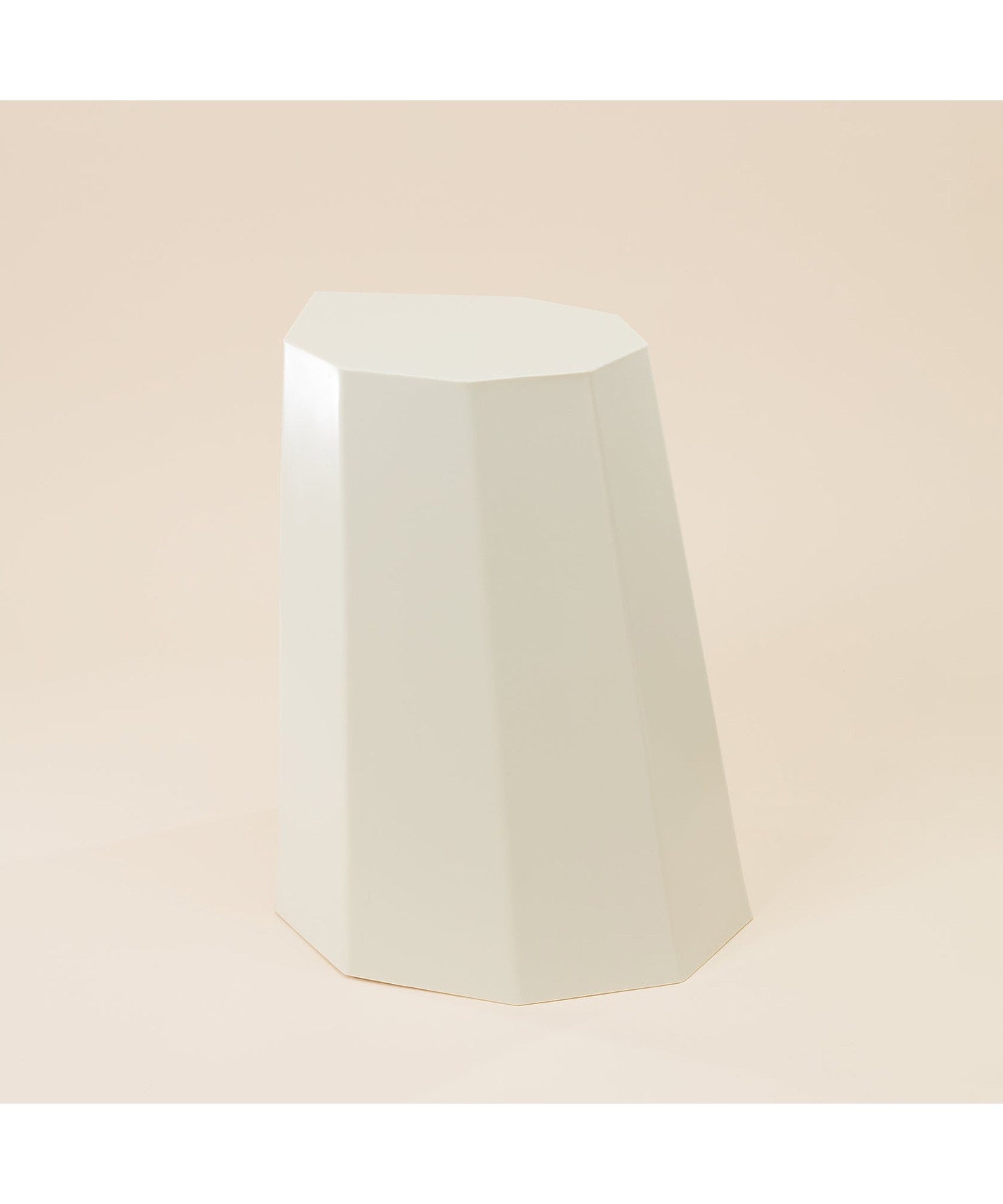 Arnold Circus Stool / Martino Gamper