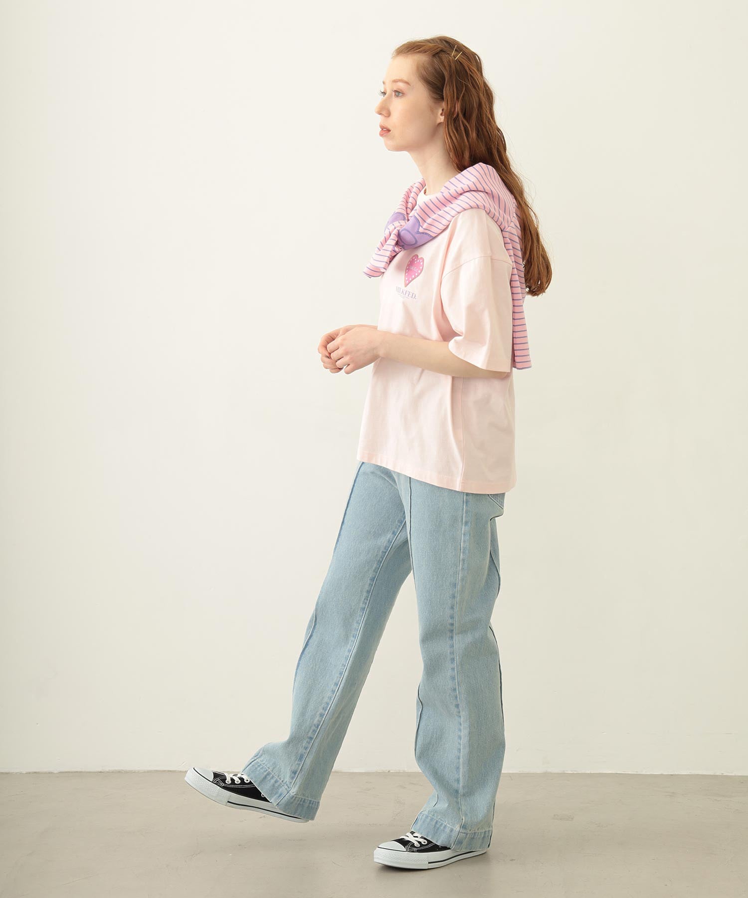 CENTER PLEAT DETAIL DENIM PANTS