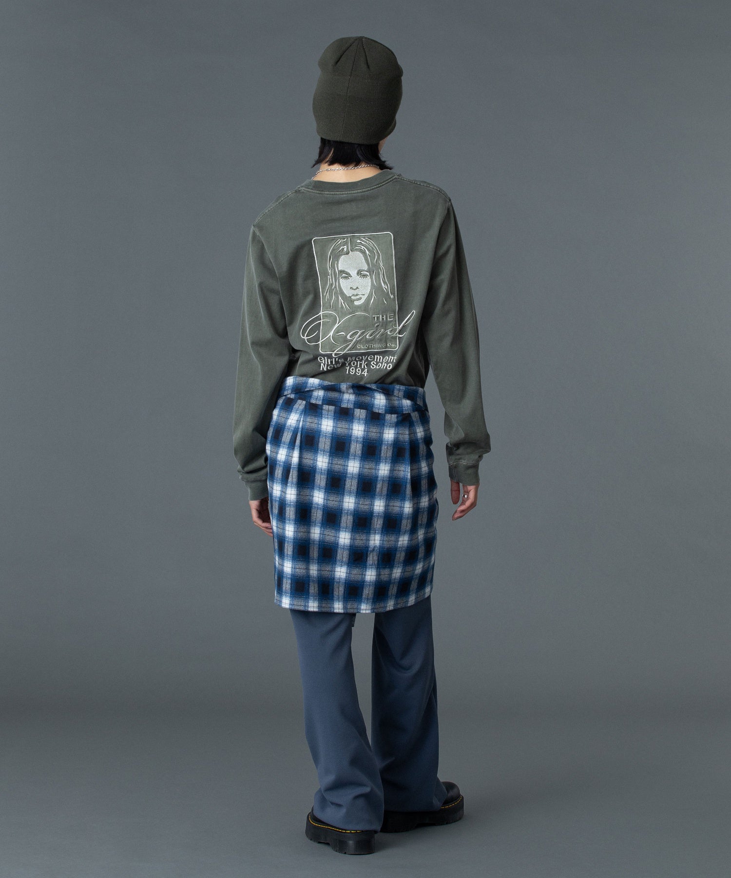 PIGMENT DYED FACE AND LOGO SQUARE PATCH L/S TEE