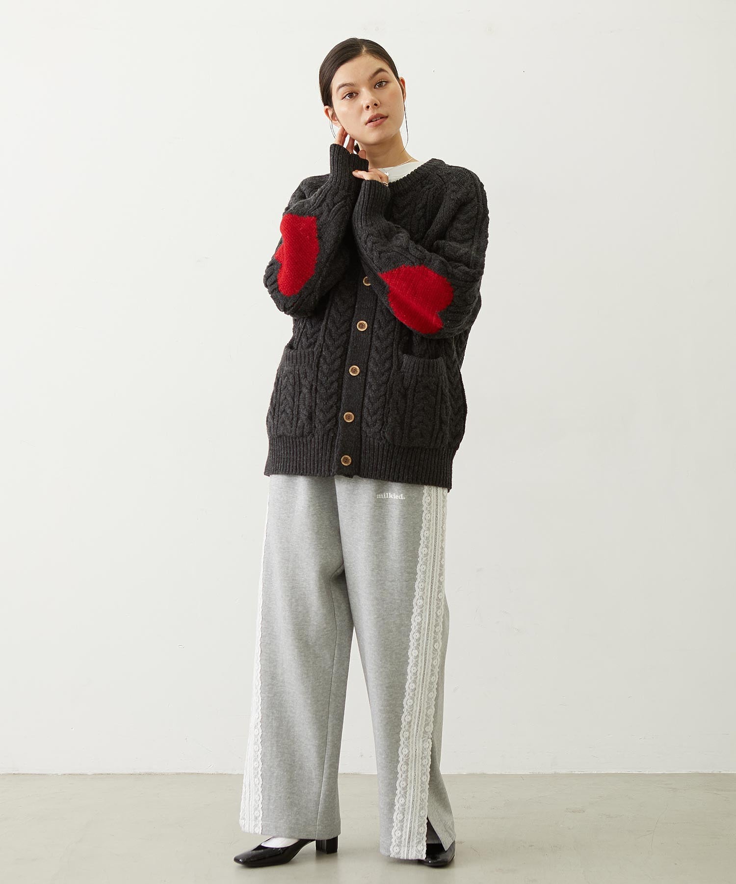 HEART ELBOW CABLE KNIT CARDIGAN