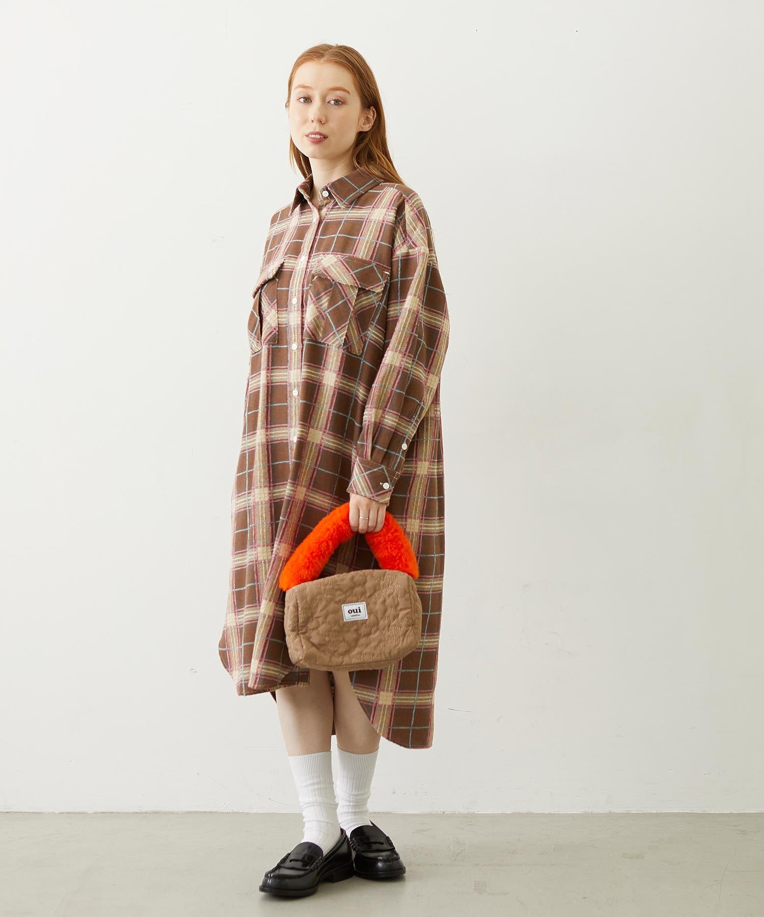 CHERRY QUILTED FUR HANDLE BAG