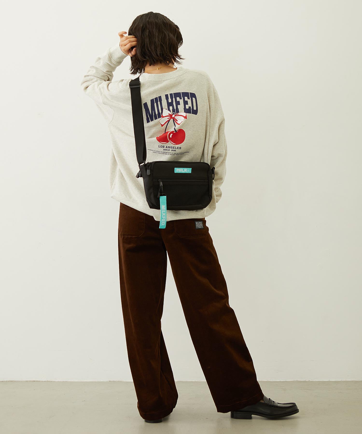 SHOULDER WIDE BAG MESH POCKET LtGREEN