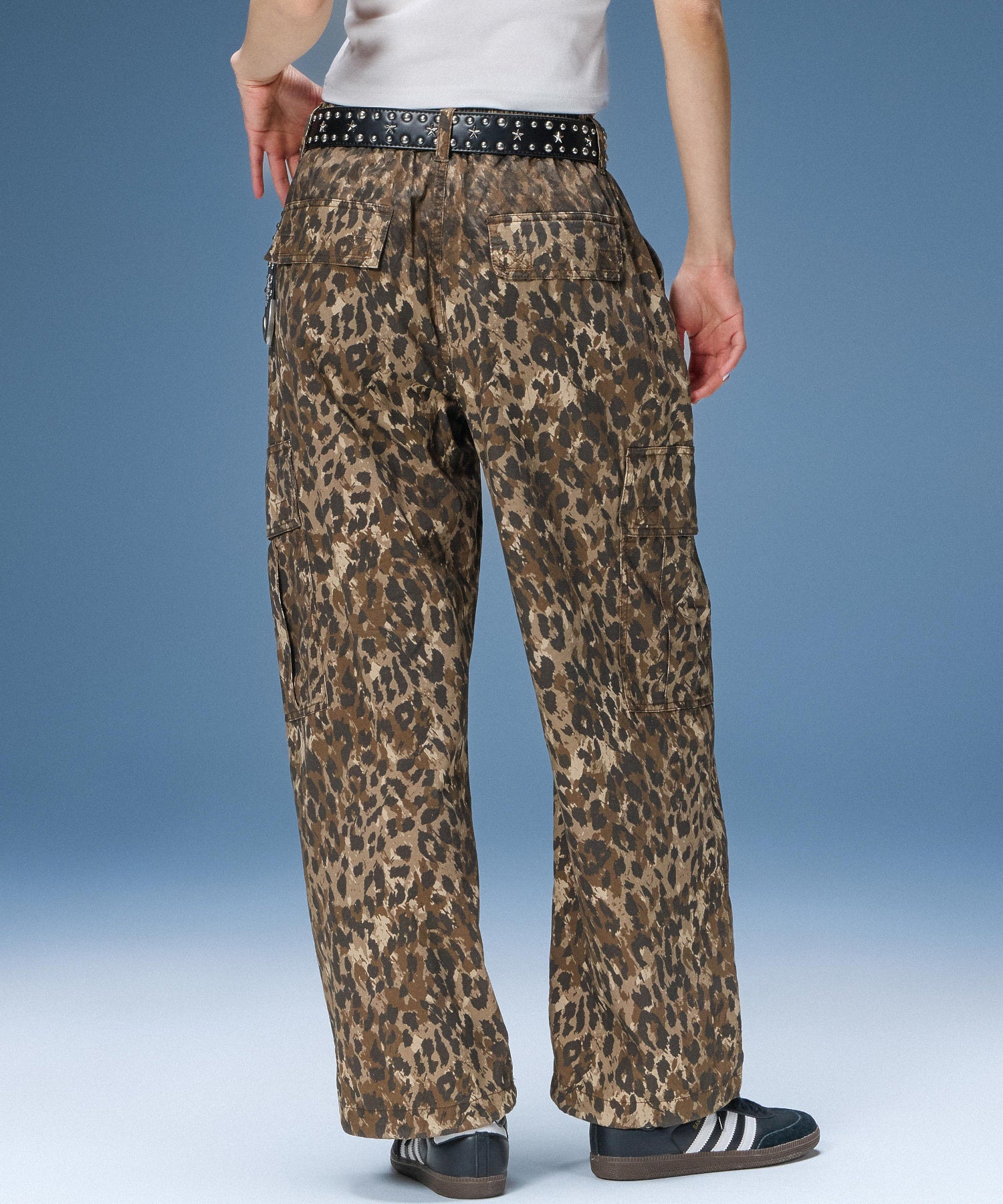 STAR STUDDED FAUX LEATHER BELT