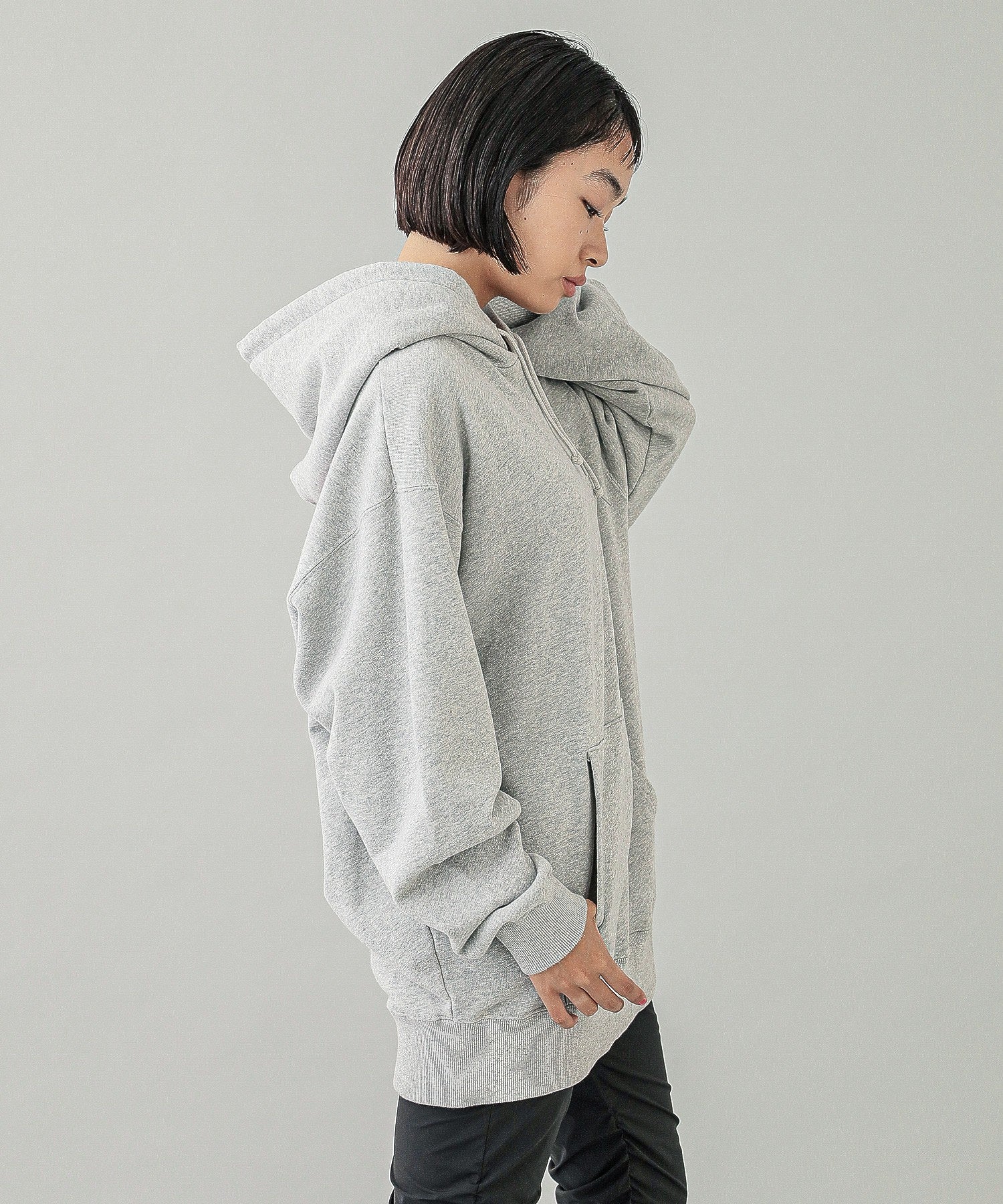 BUTTERFLY PATCH OVERSIZED SWEAT HOODIE