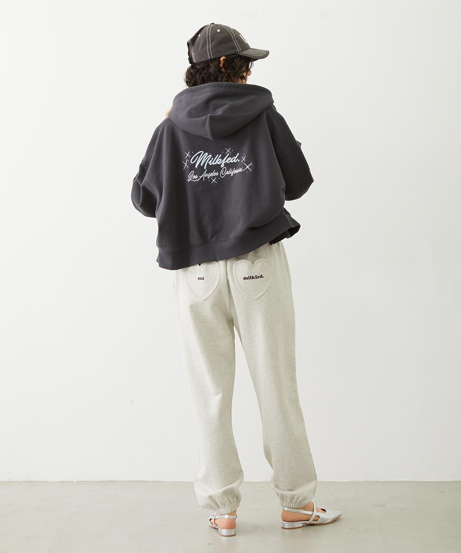 HEART POCKET SWEATPANTS