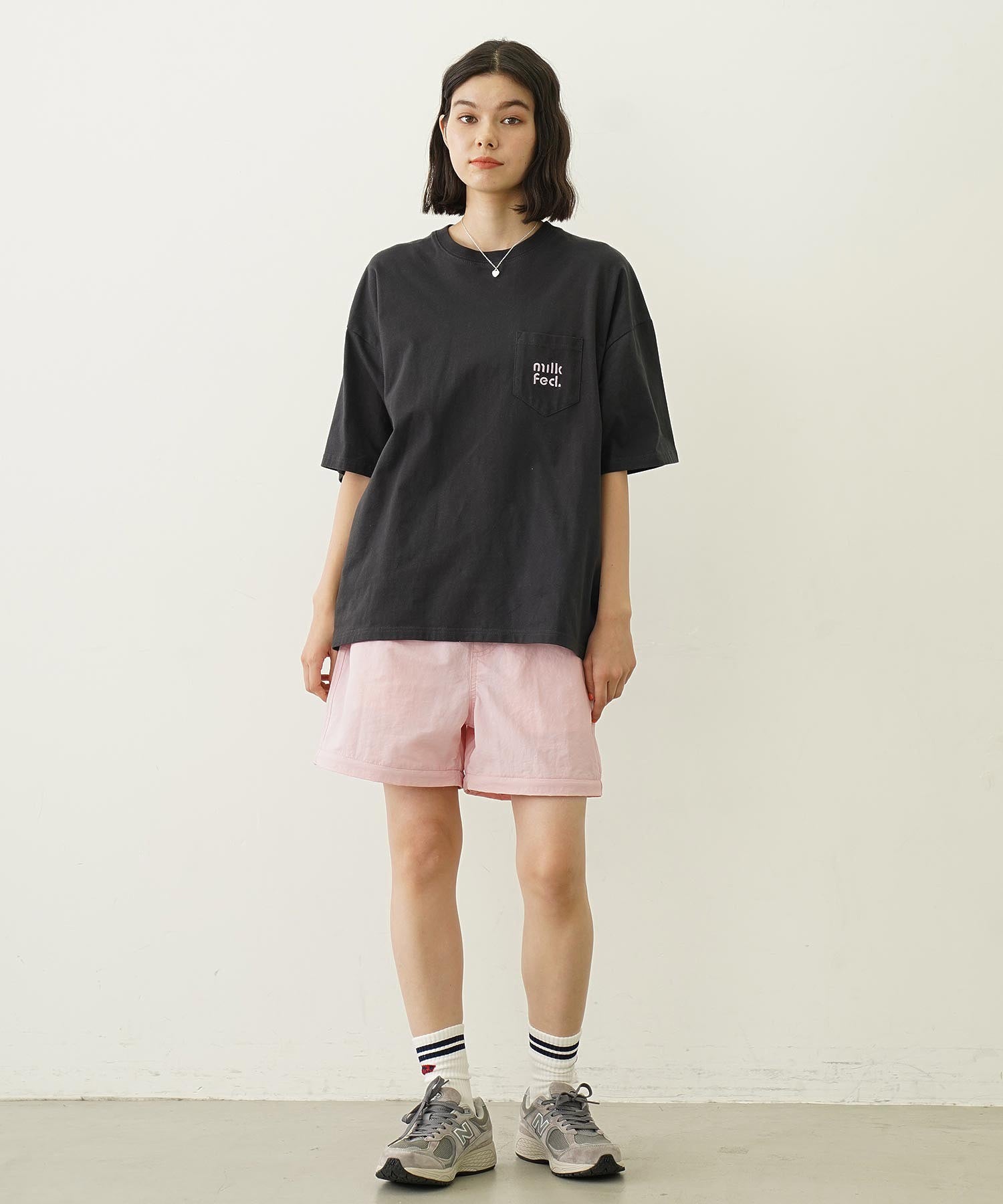 CUT OUT LOGO POCKET WIDE S/S TEE