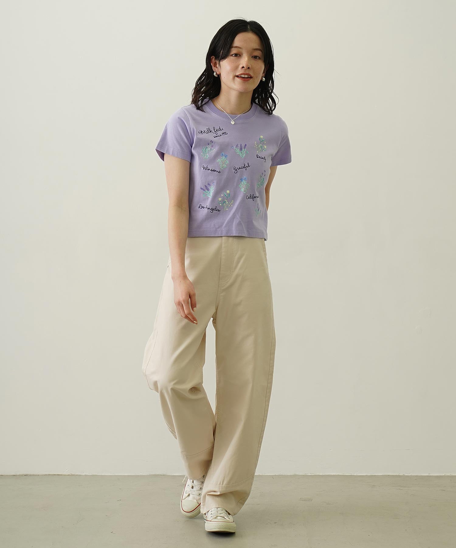 FLOWER PRINT AND EMBROIDERY COMPACT S/S TEE