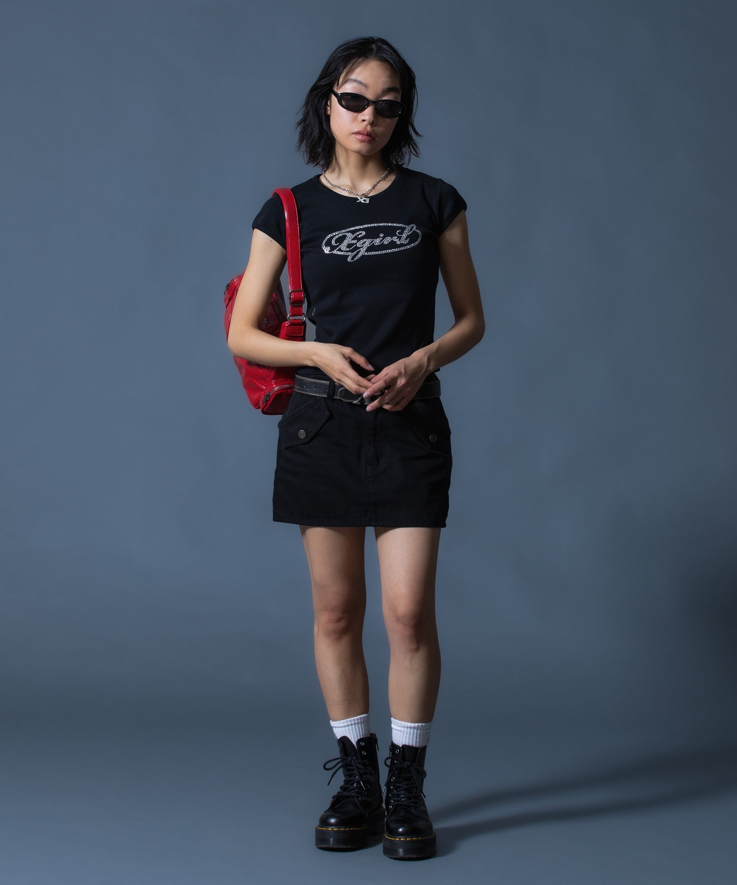 RHINESTONE OVAL CURSIVE LOGO S/S BABY TEE