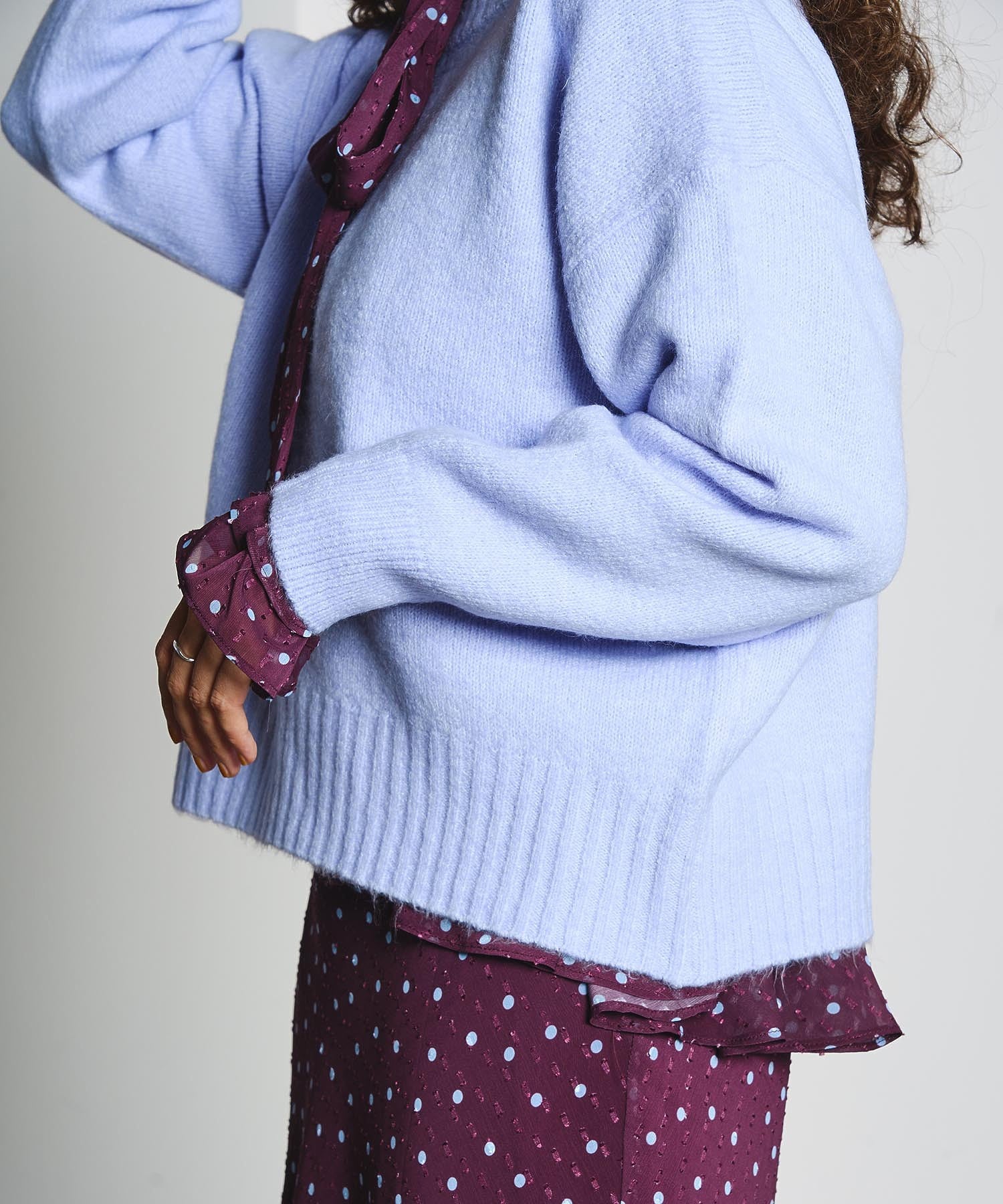 BASIC CREW NECK KNIT