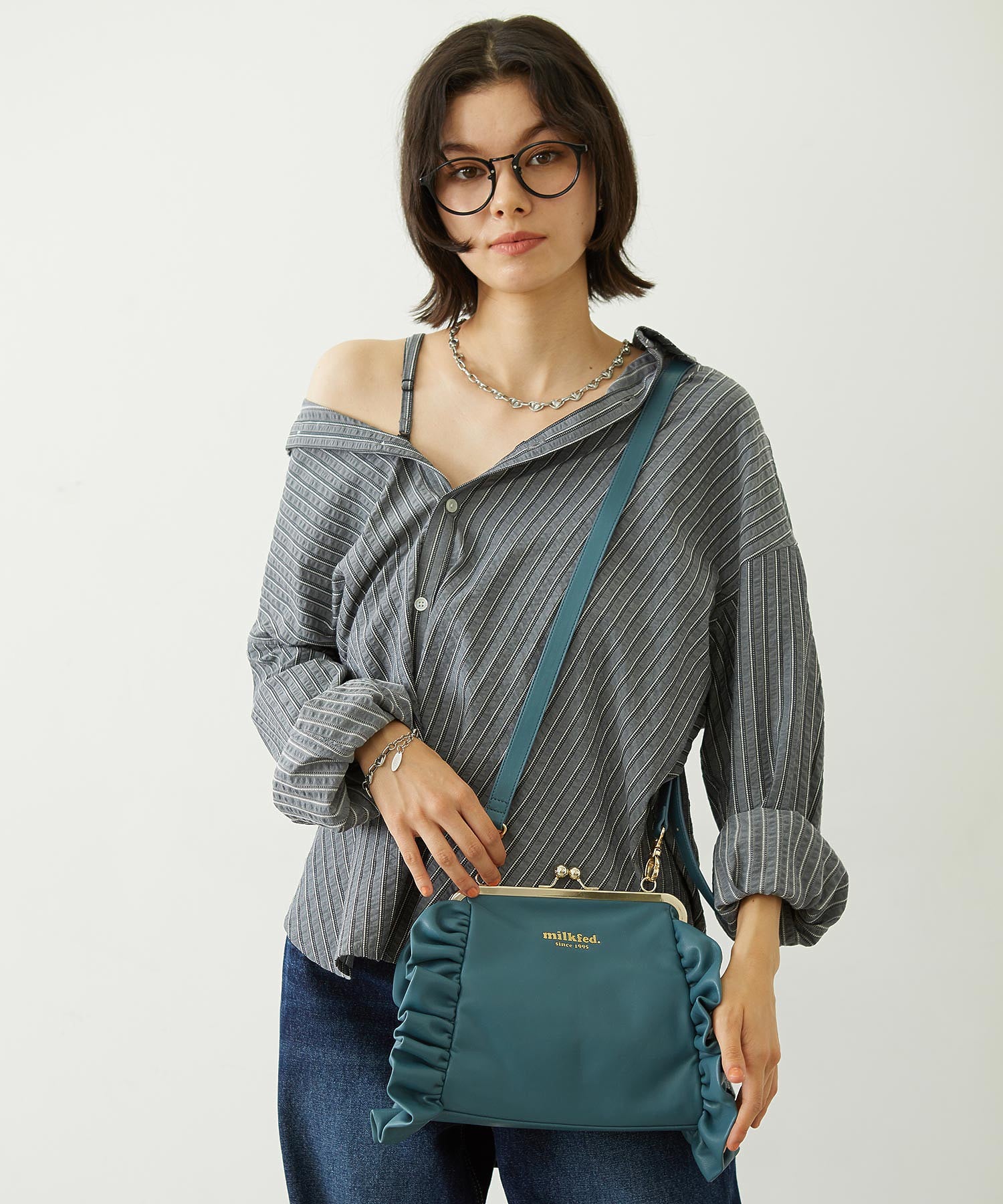 KISS LOCK RUFFLE BAG