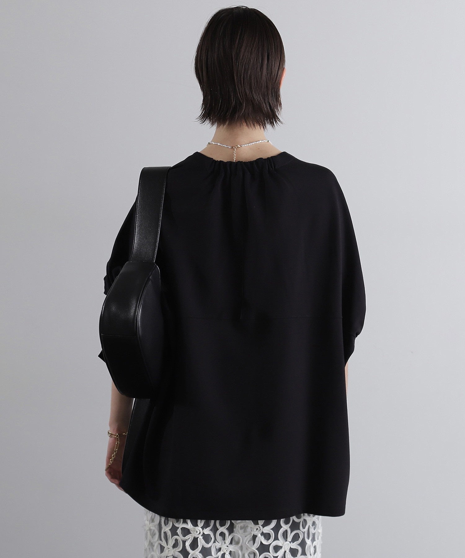 ボックスシルエットカットソー