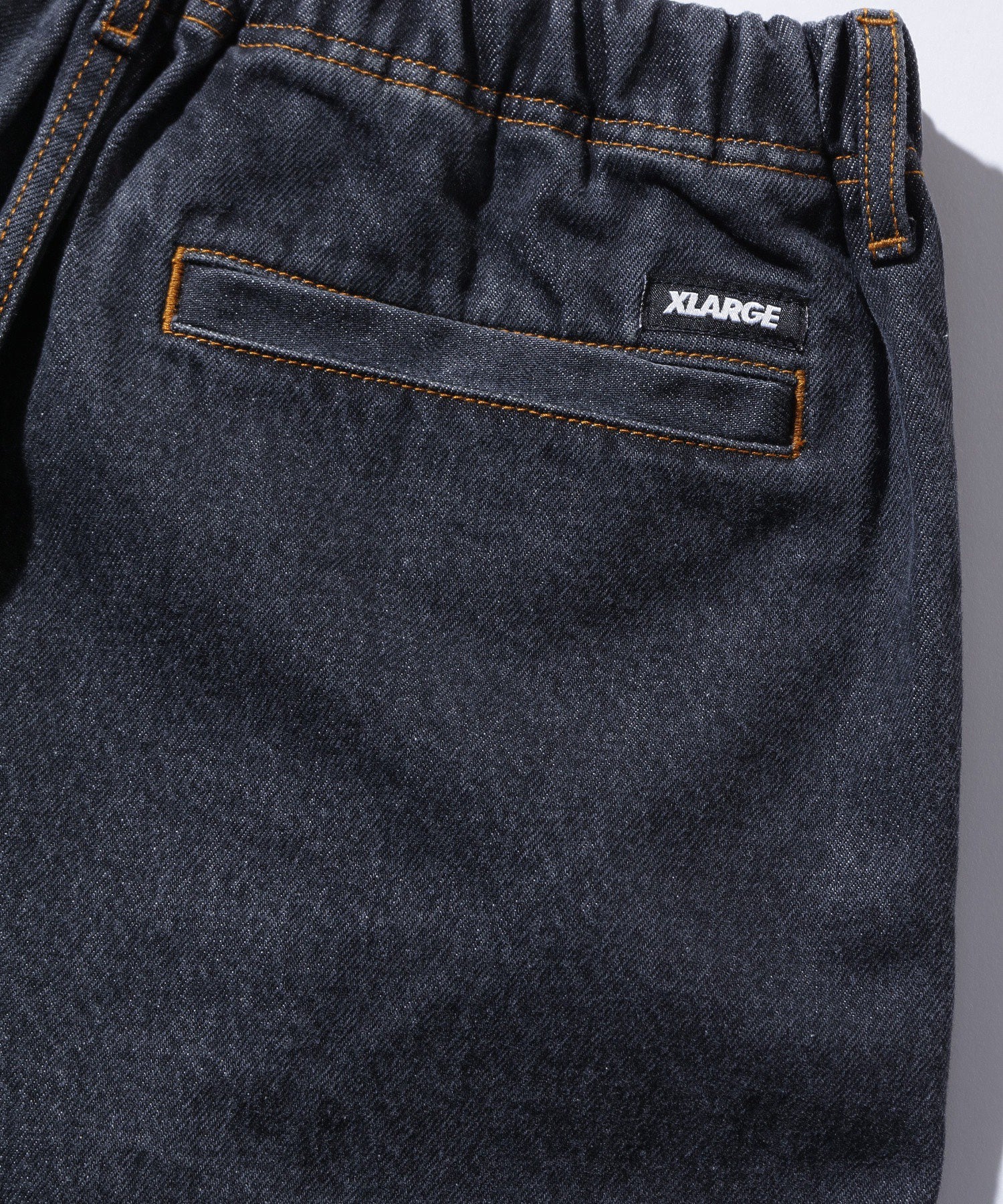 EASY DENIM SHORTS
