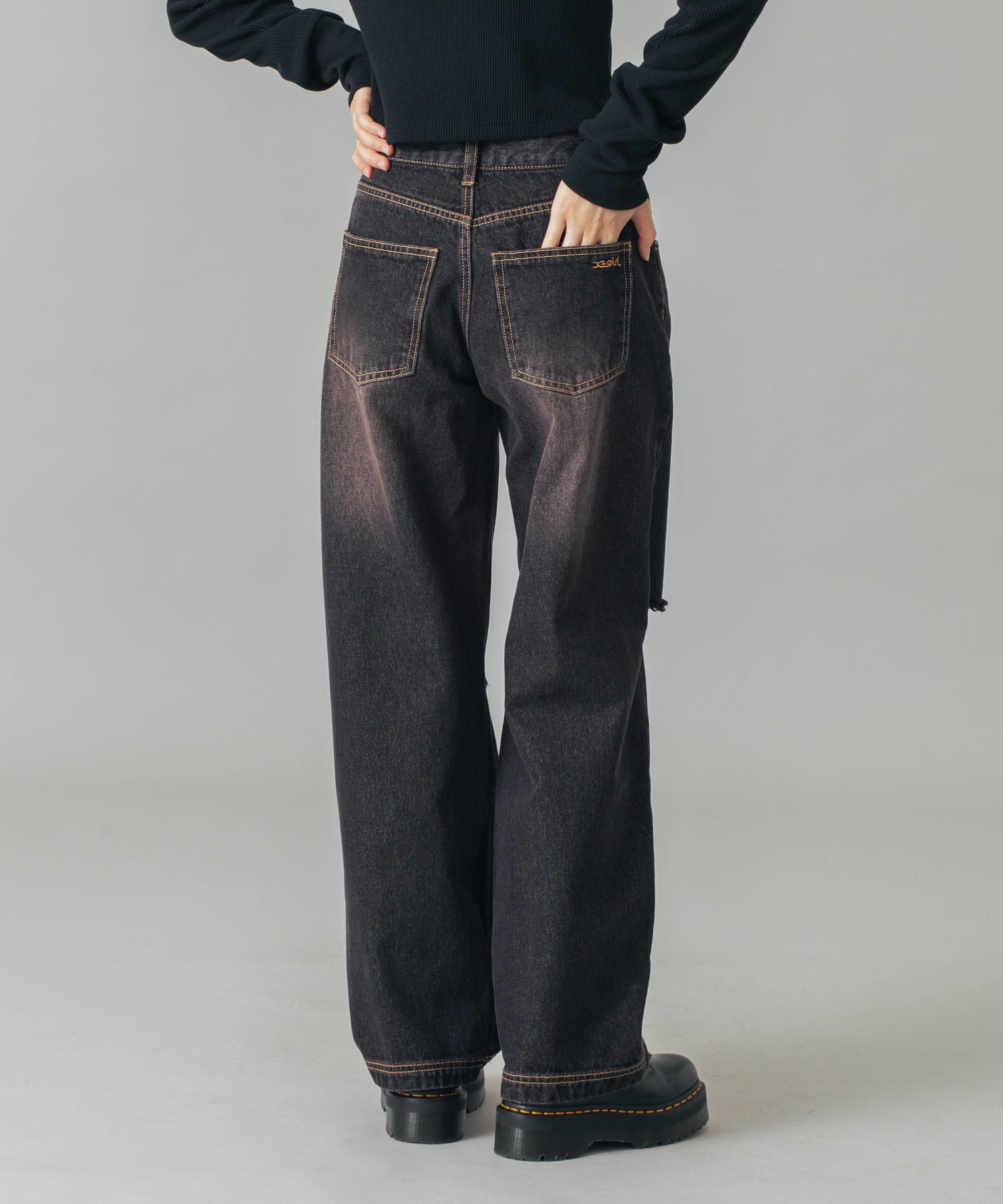 LOW RISE DISTRESSED DENIM PANTS