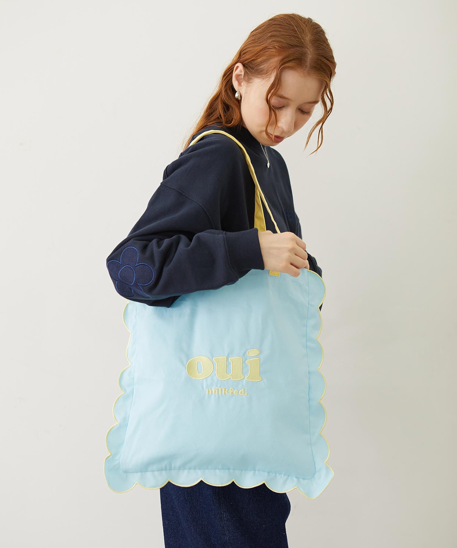 RUFFLE TOTE BAG