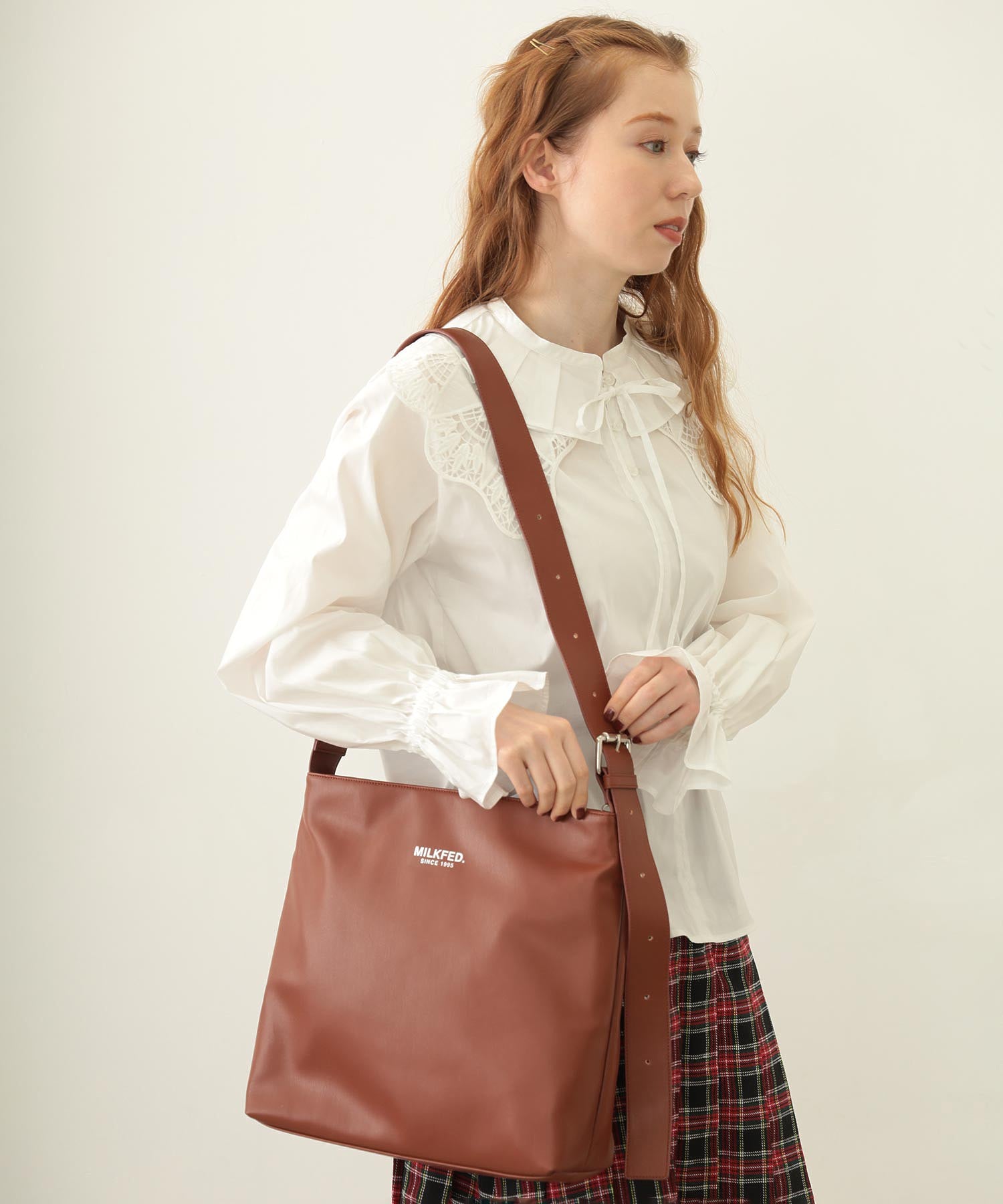SOLID SHOULDER BAG