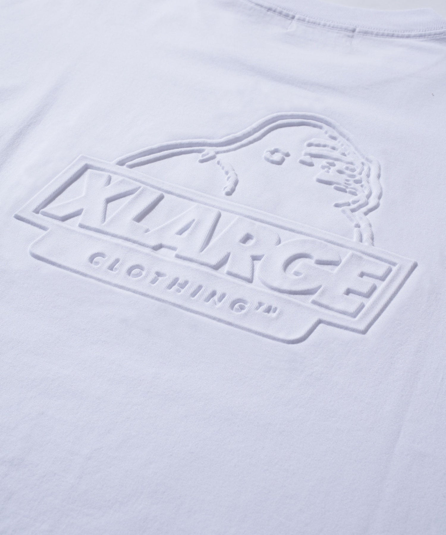 EMBOSSED SLANTED OG L/S TEE