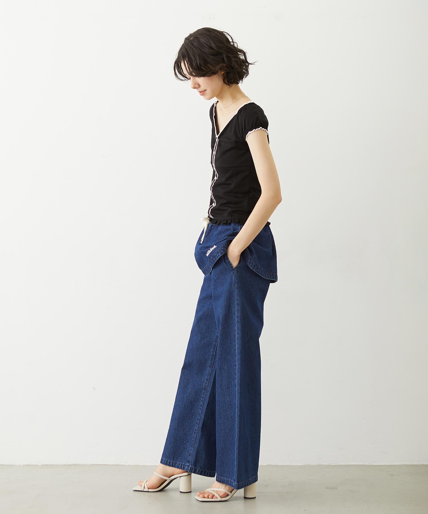 FRILL CAP SLEEVE TOP