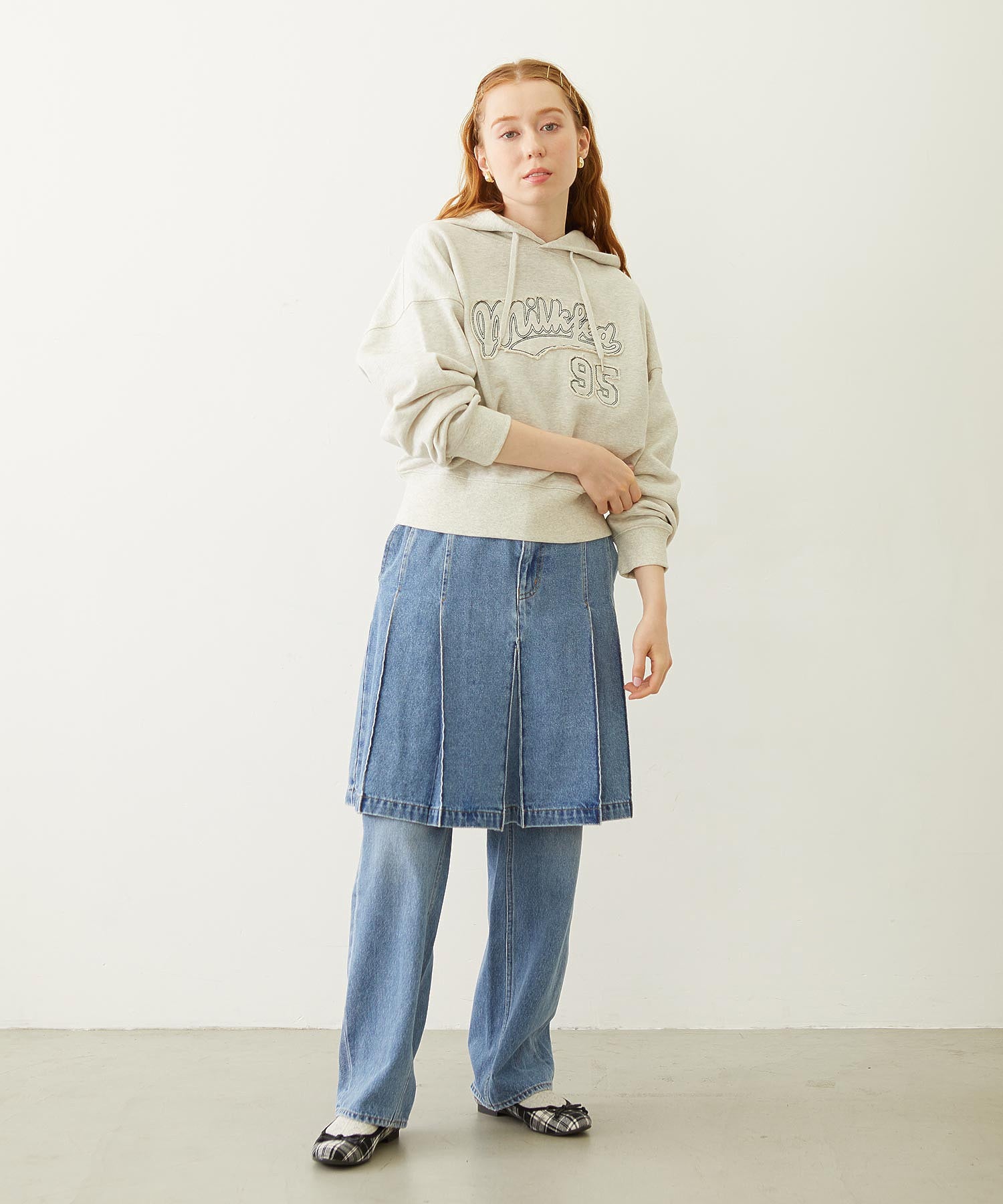 MILKFED. EMBROIDERED DENIM PANTS