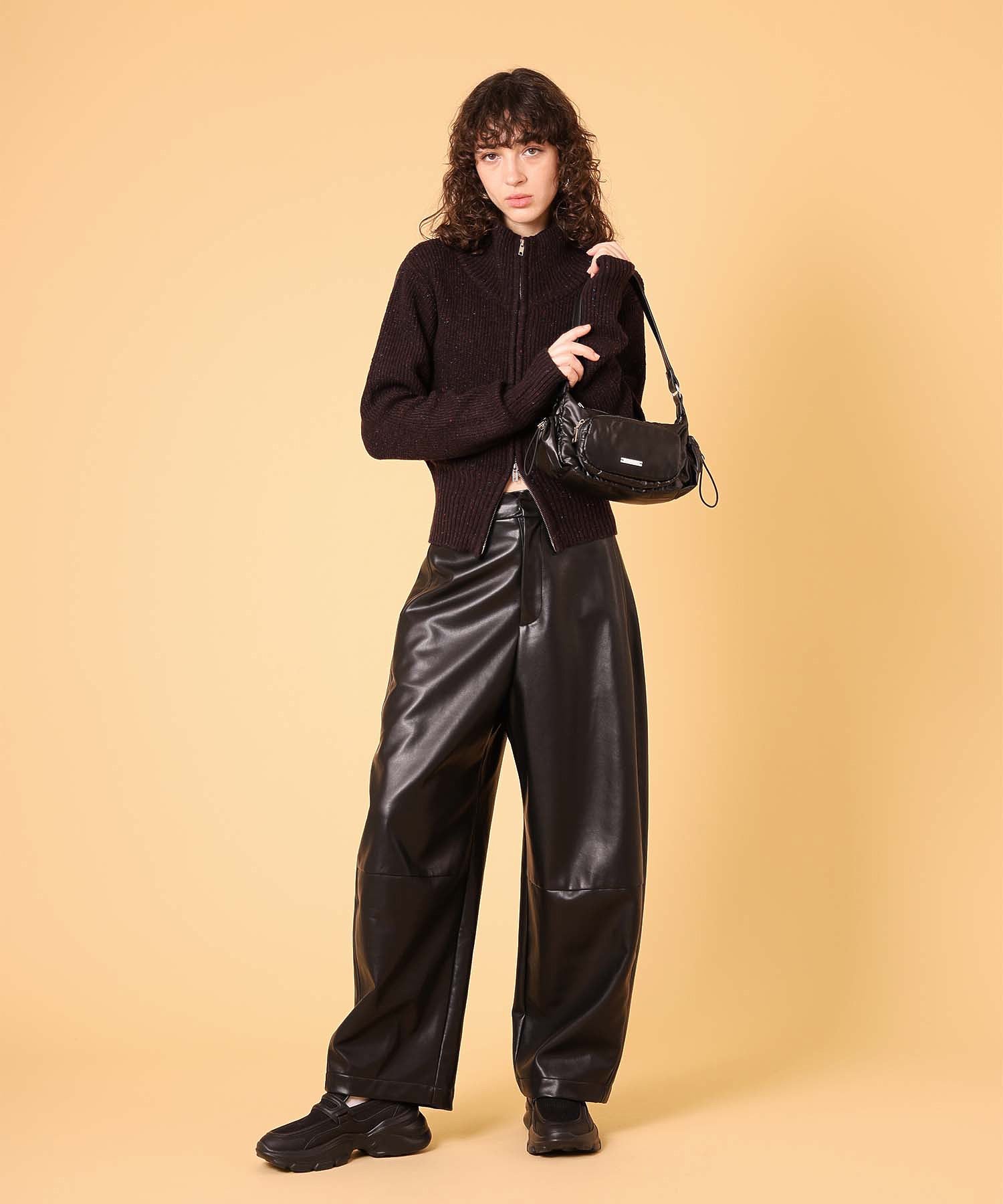 レザーカーブパンツ