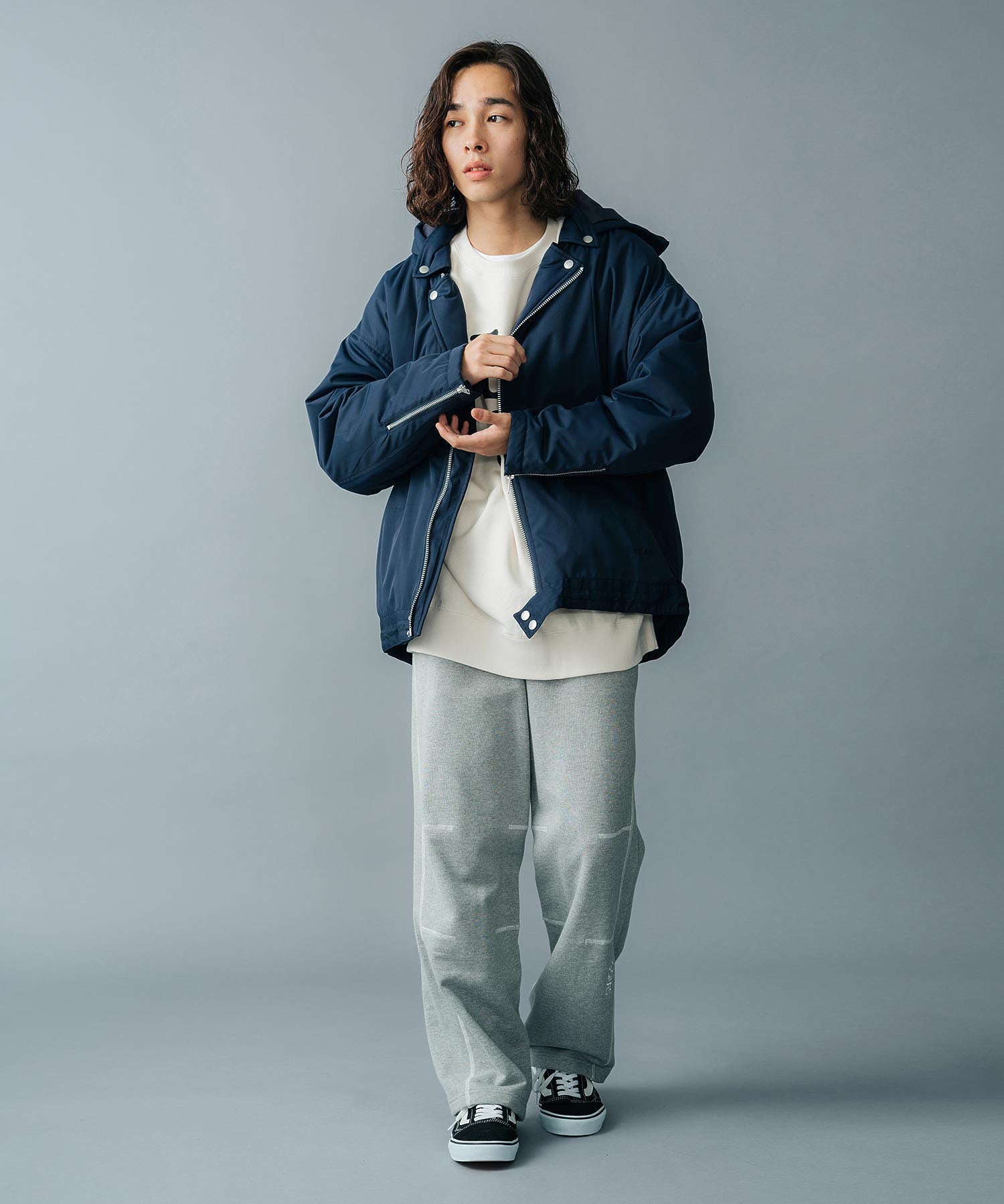 model：H174 着用サイズ：L