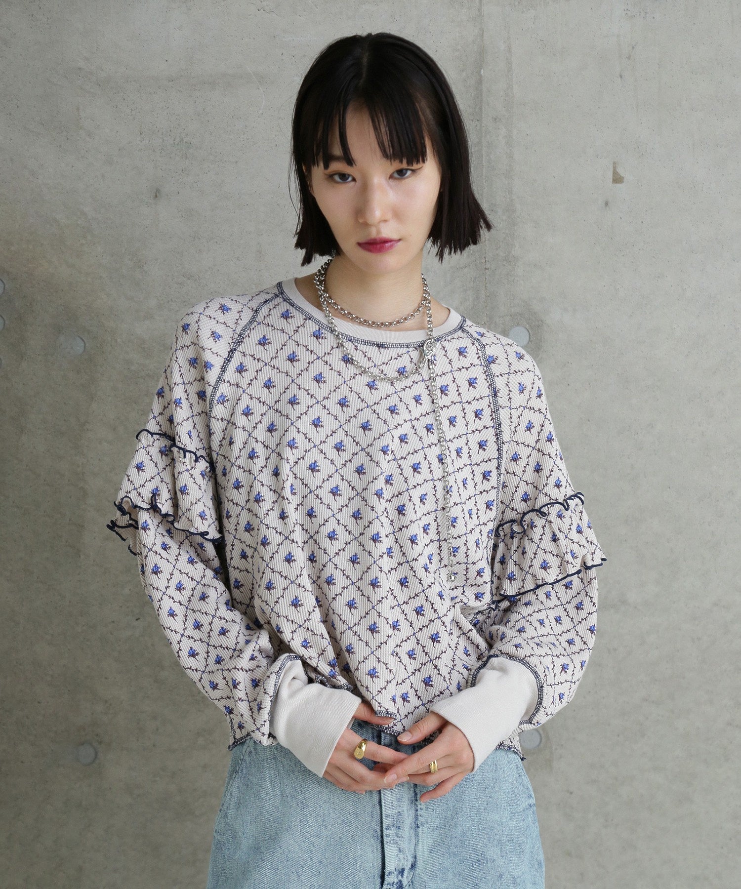 mag.by c/フラワーサーマルトップス