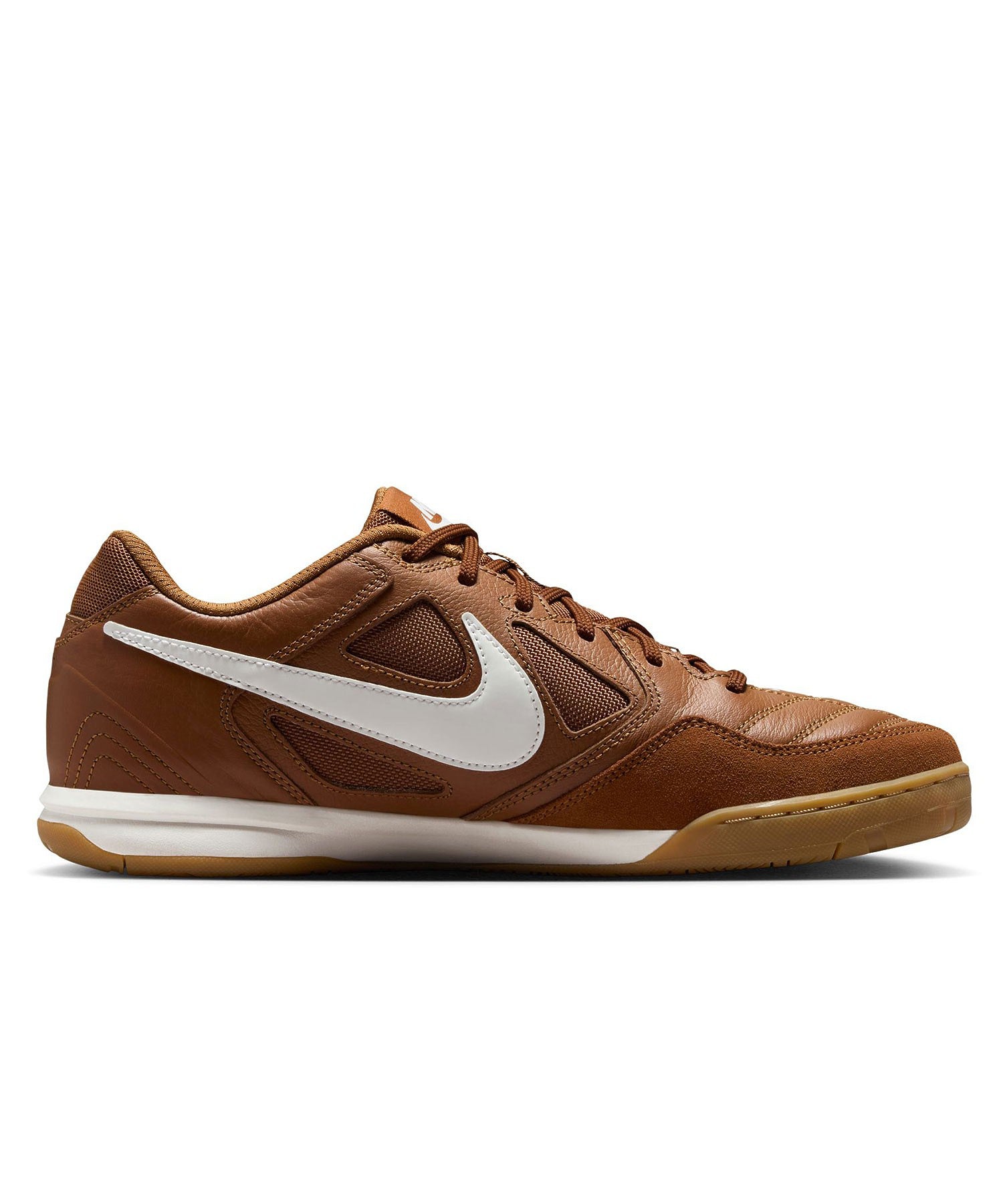NIKE/GATO