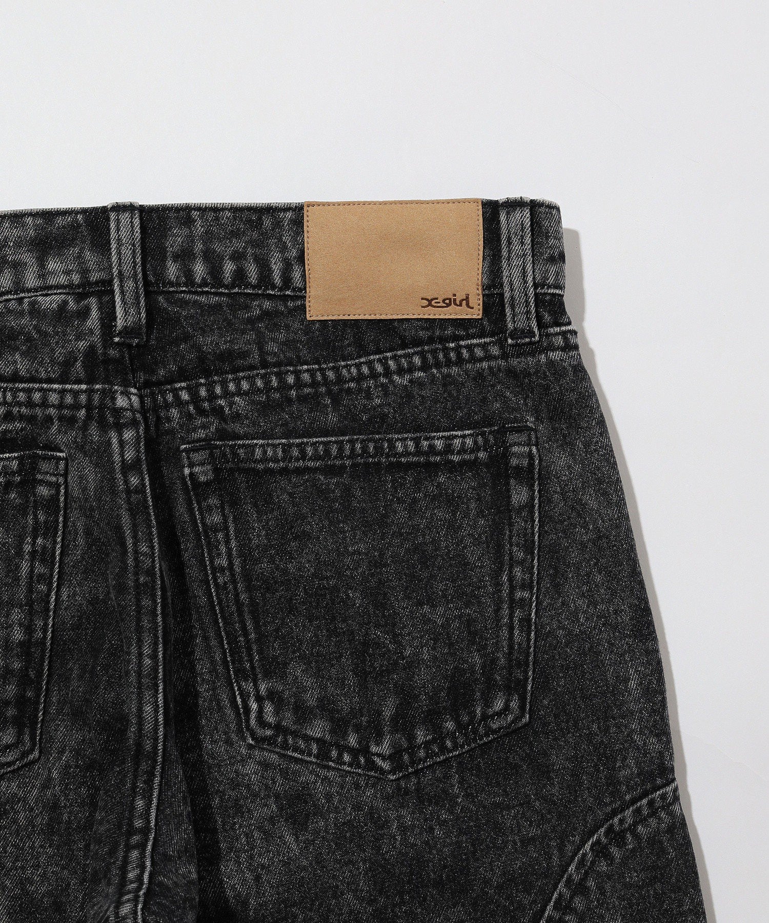 SEAM STRAIGHT LEG PANTS