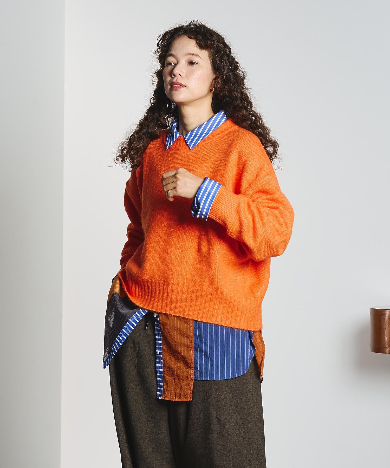 BASIC CREW NECK KNIT