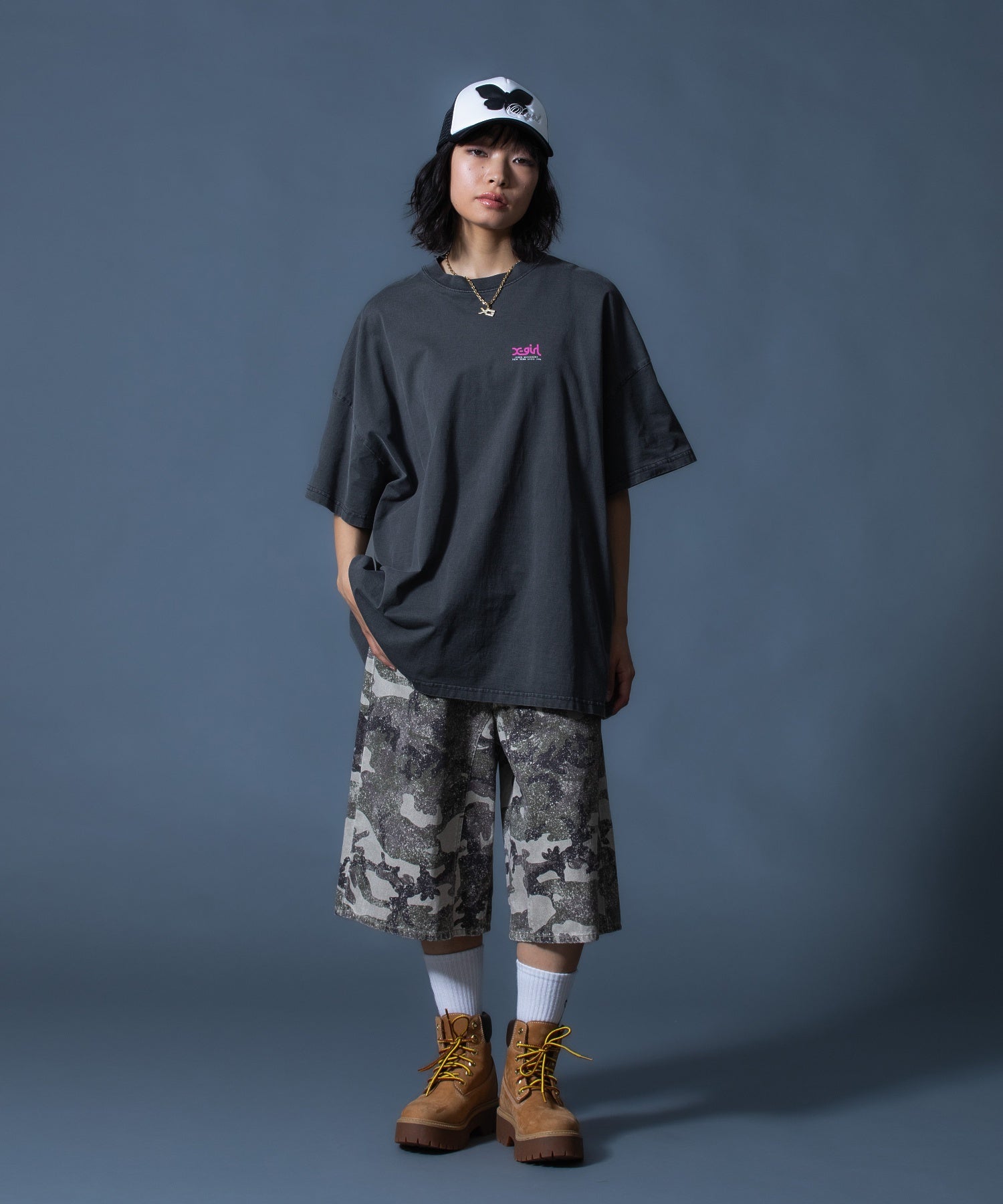 BUTTERFLY PATCH TRUCKER CAP
