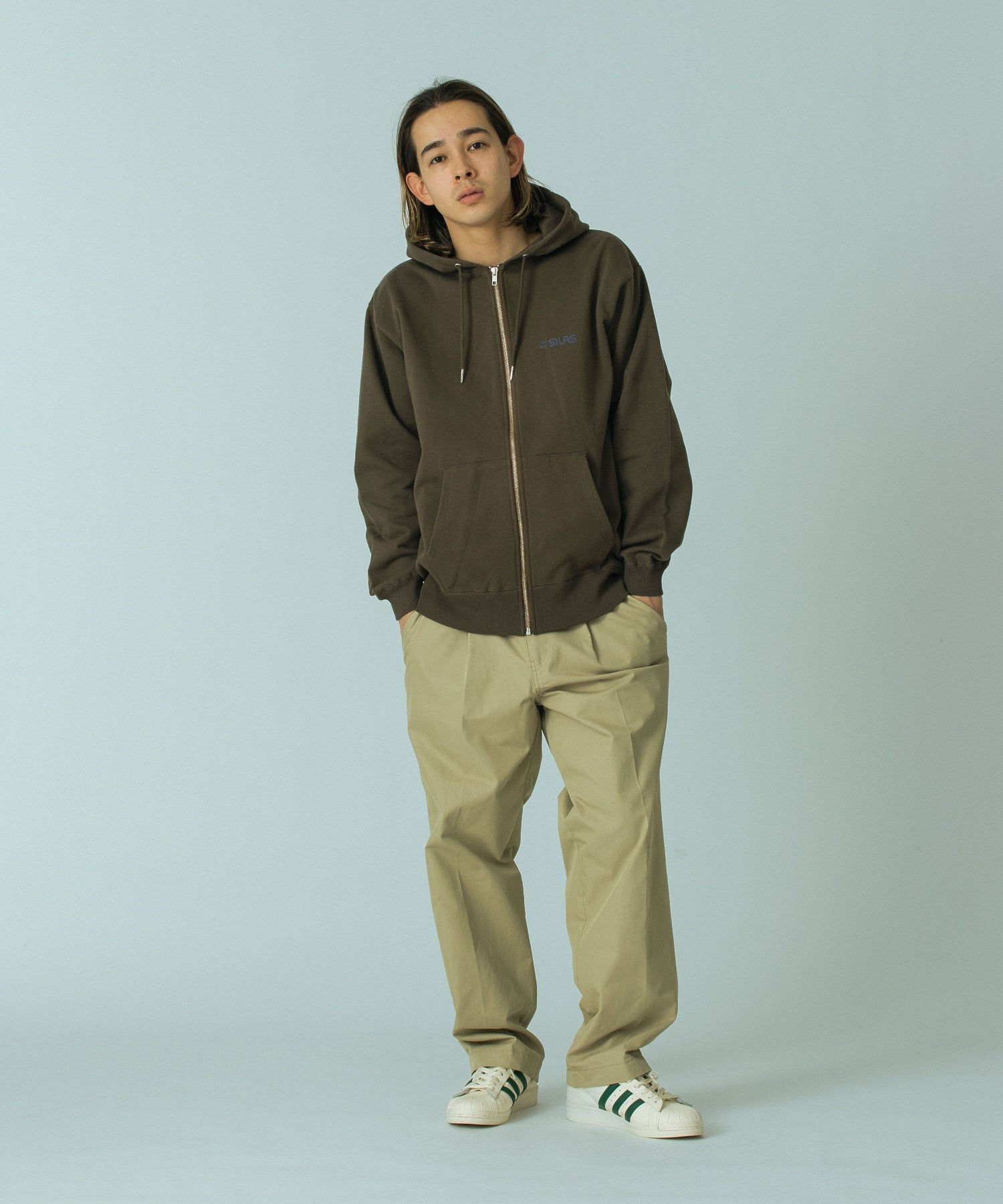 model：H174 着用サイズ：L