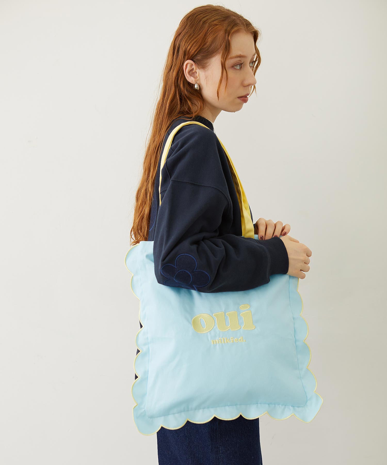 RUFFLE TOTE BAG