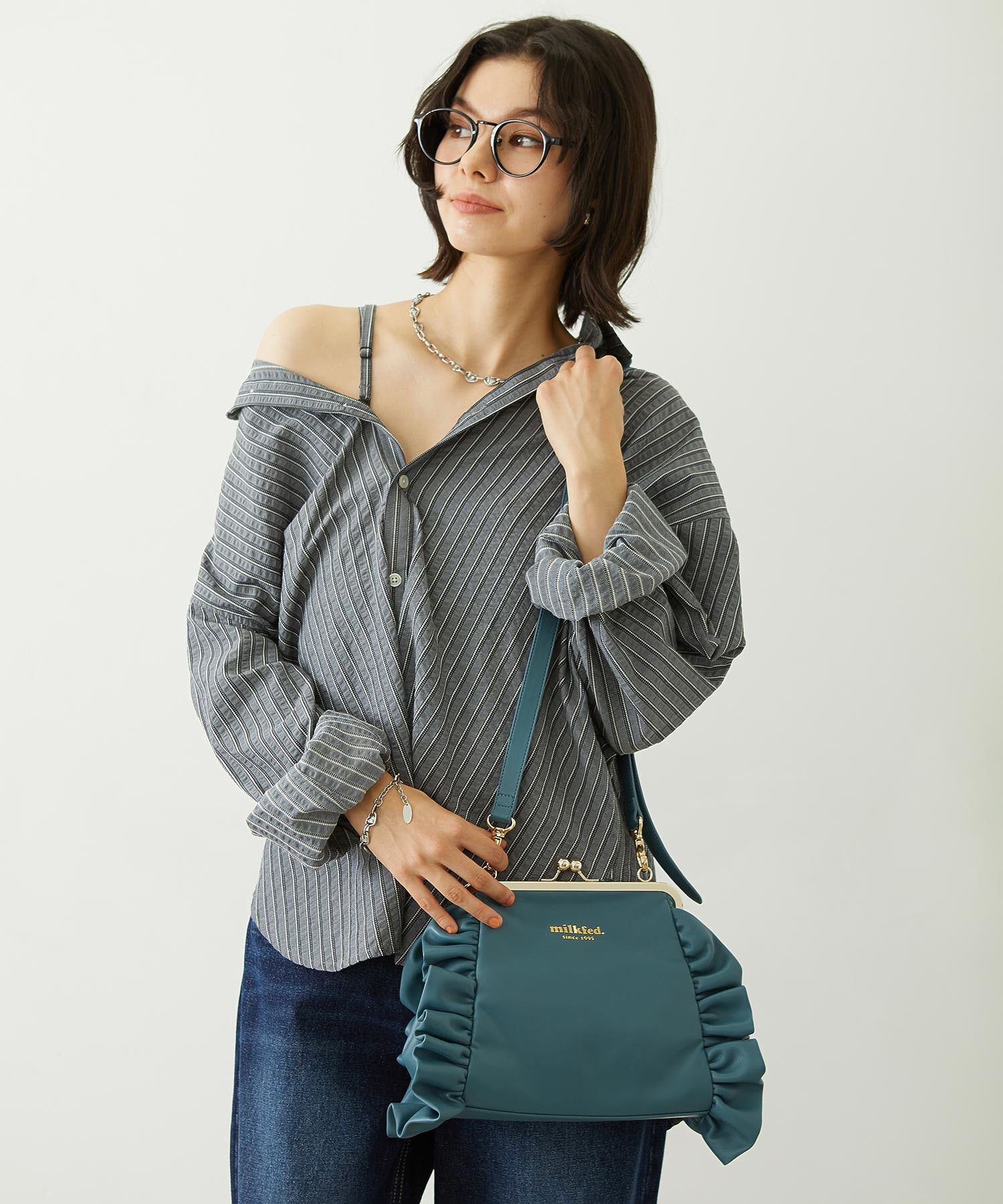 KISS LOCK RUFFLE BAG