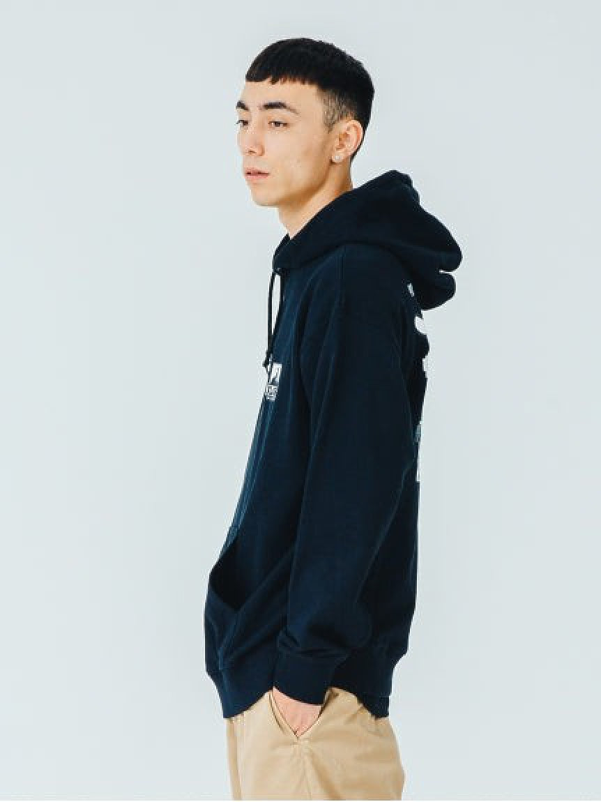 【XLARGE×D*FACE】STRIPE SKULL RENDER PULLOVER HOODED SWEAT