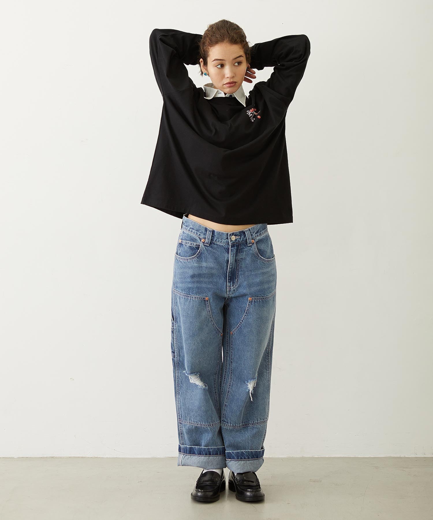 DOUBLE KNEE DISTRESSED DENIM PANTS