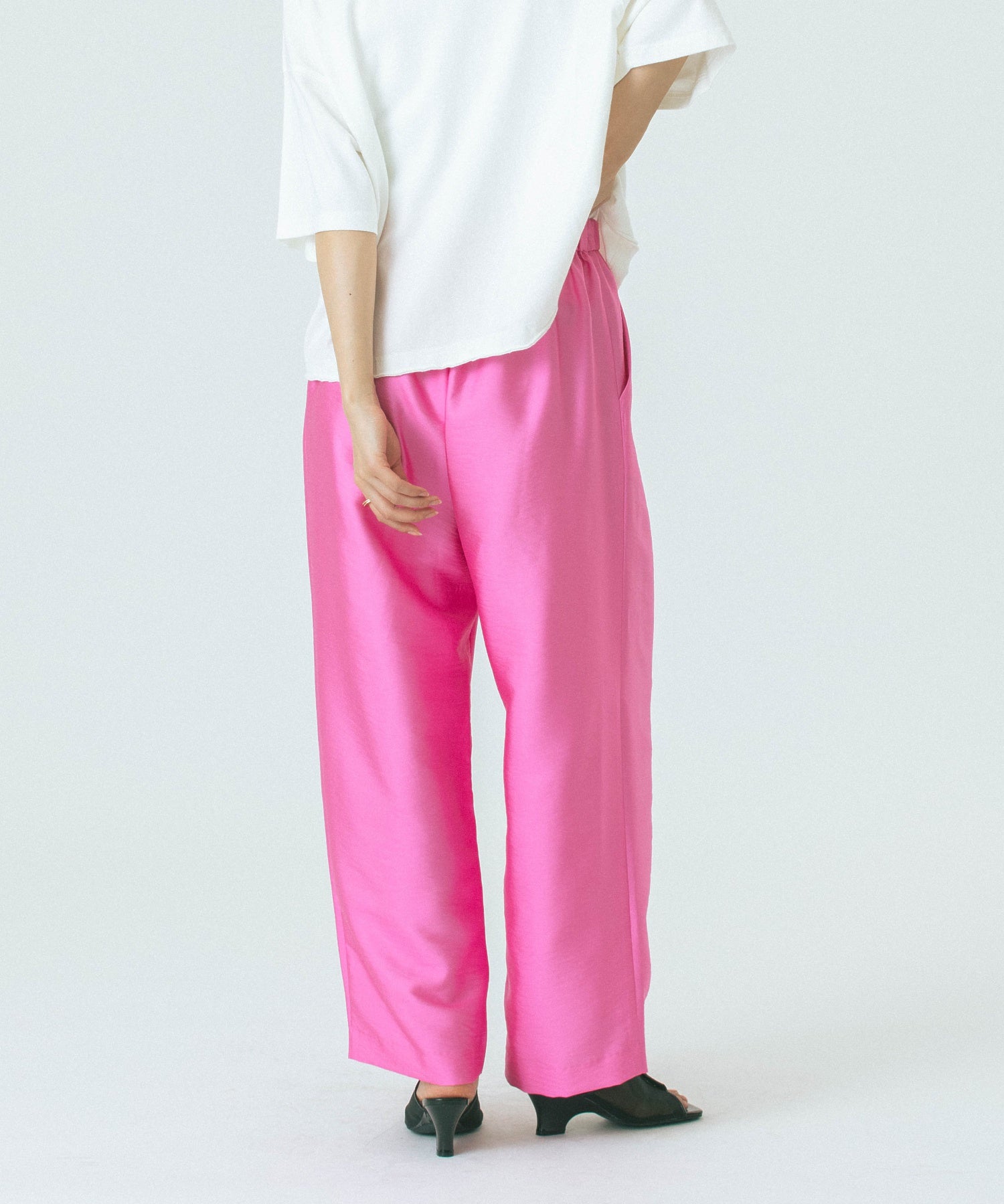 【WEB・一部店舗限定】EASY PANTS
