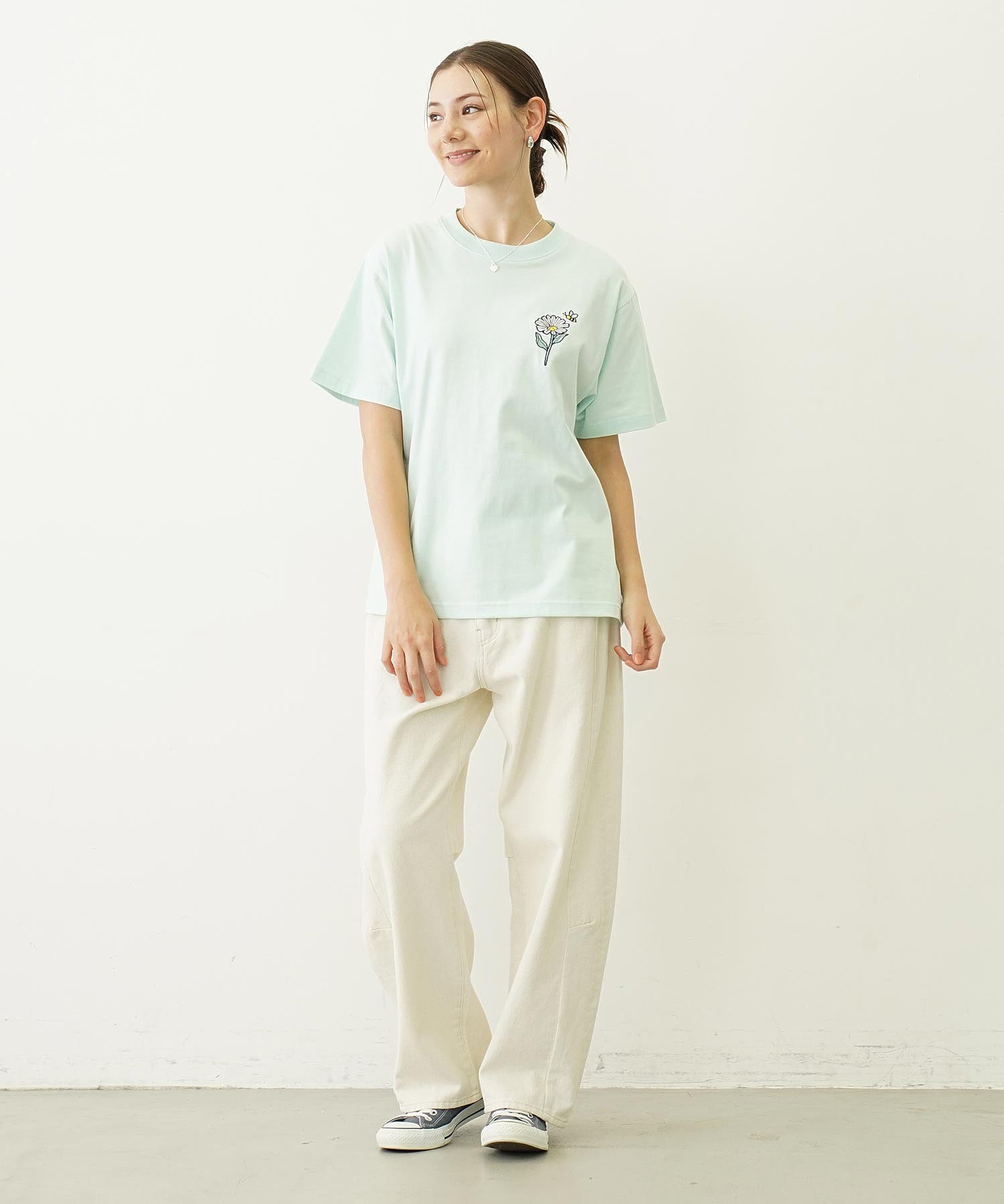 DAISY AND BEES BASIC S/S TEE