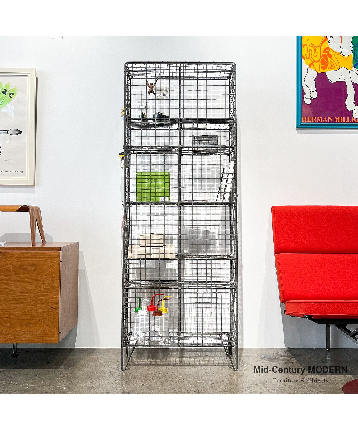 Storwell Gym Bookcase / LOSTINE