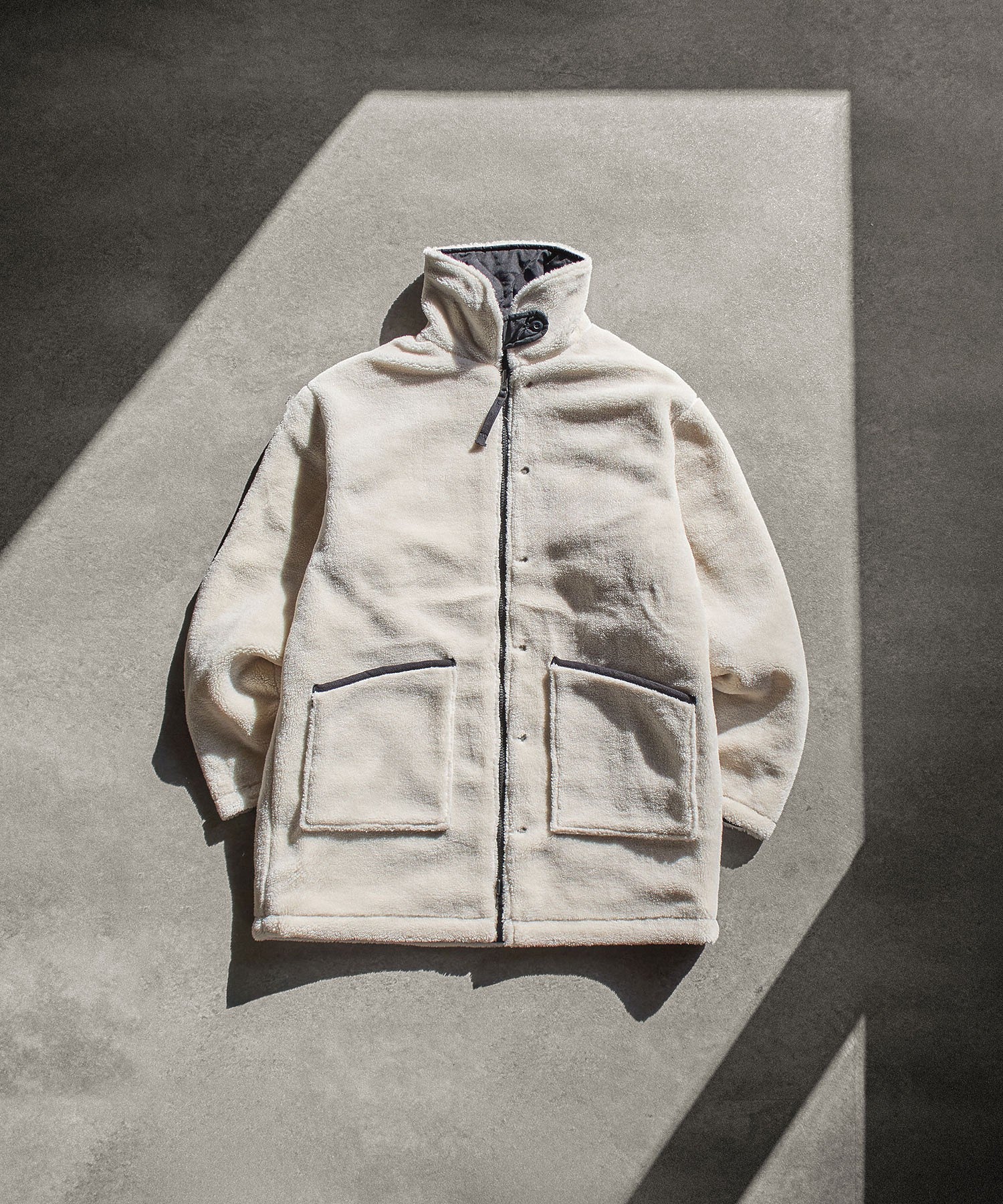 TAION/MILITARY RIVERSIBLE DOWN BOA N-1 TYPE JACKET