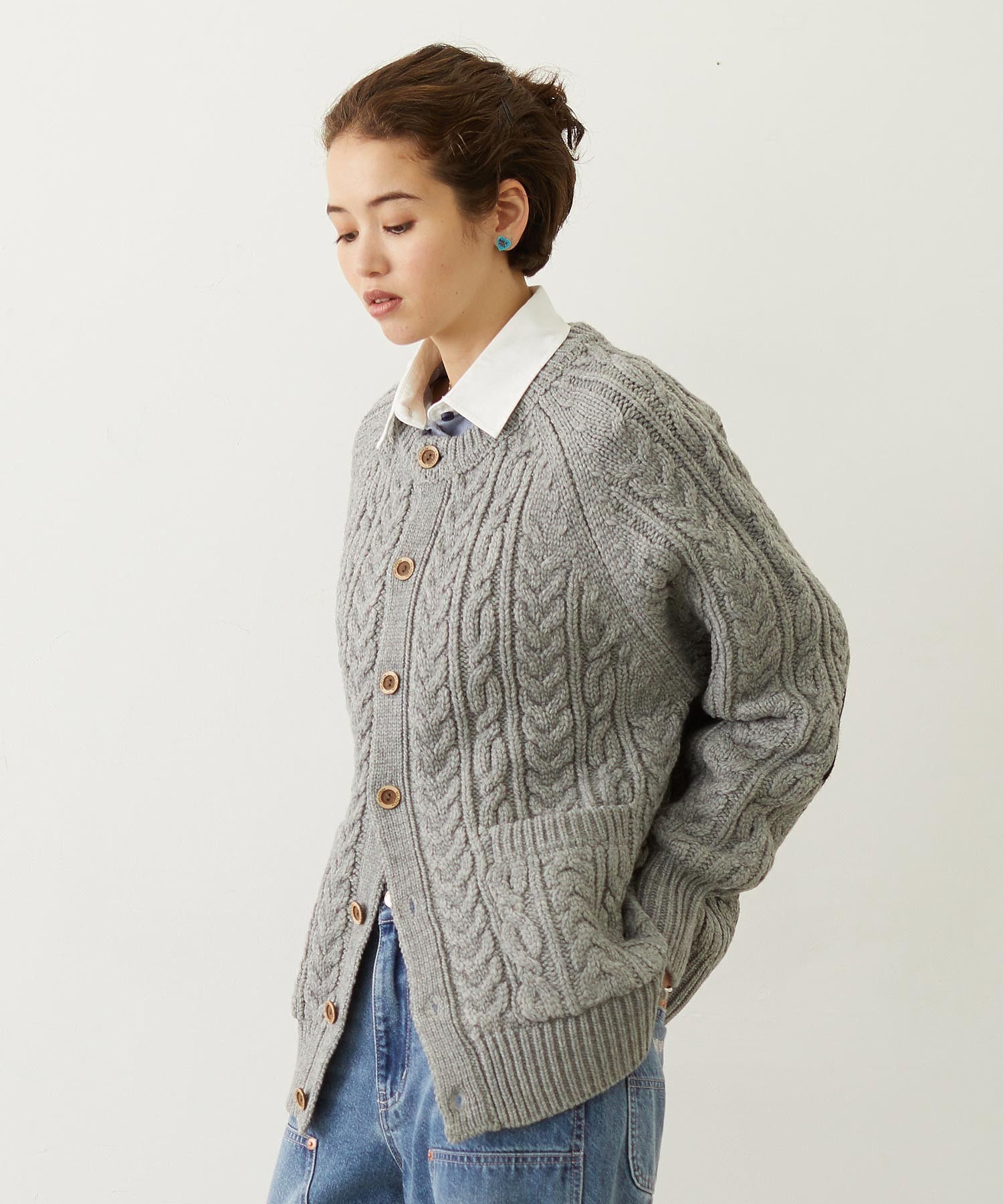 HEART ELBOW CABLE KNIT CARDIGAN