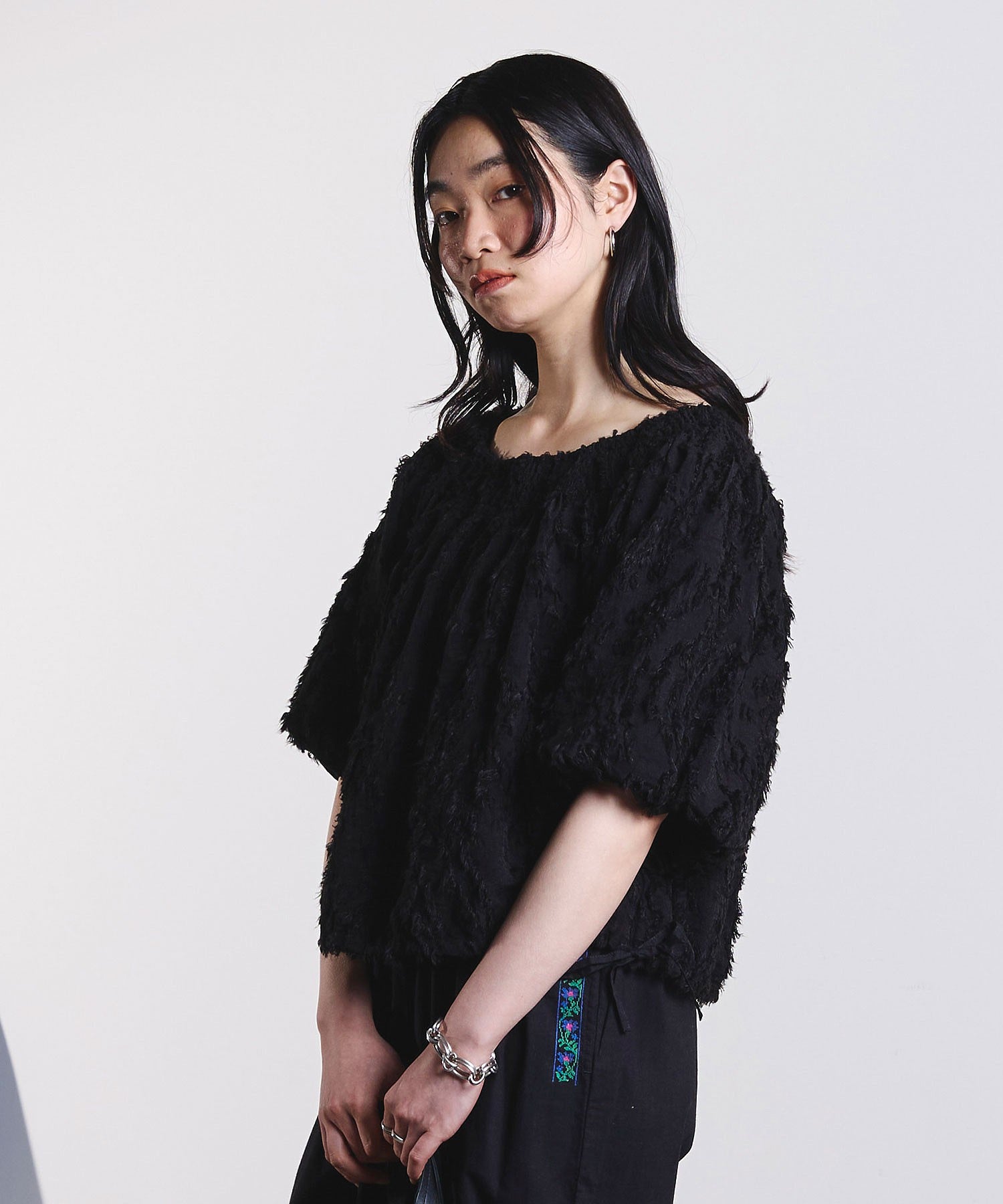 OFF SHOULDER BLOUSE