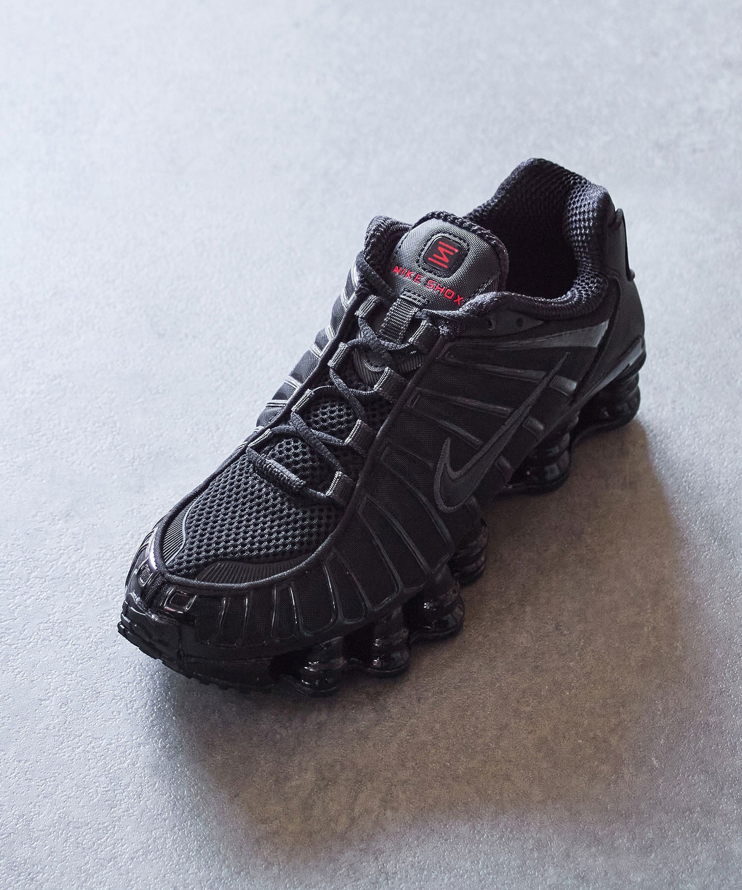 NIKE/AIRMAX SHOX TL