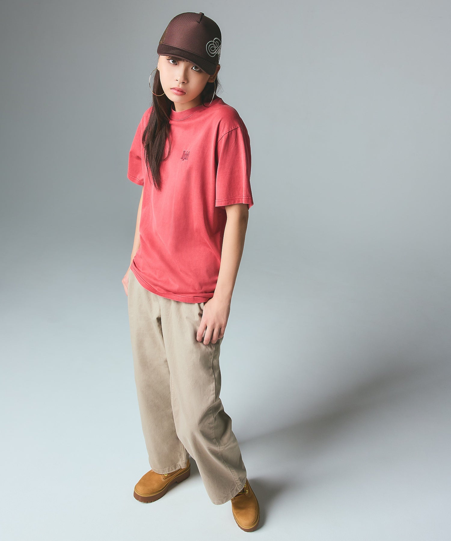 PIGMENT DYED HEART AND LOGO S/S TEE