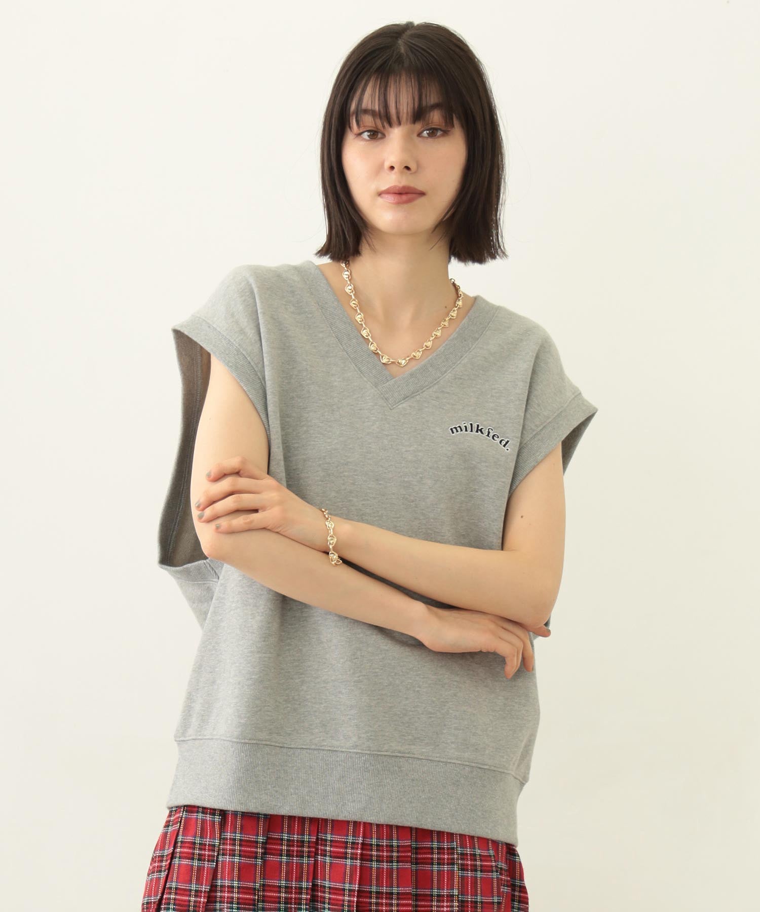 V-NECK SWEAT VEST